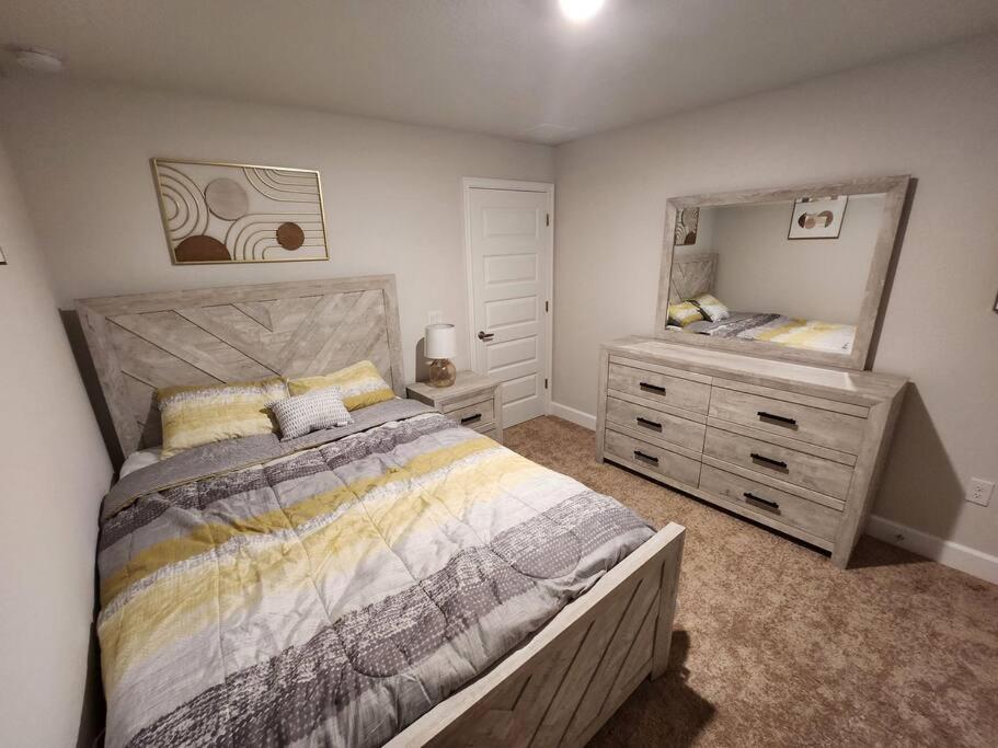 Four-Bedroom House photo 2