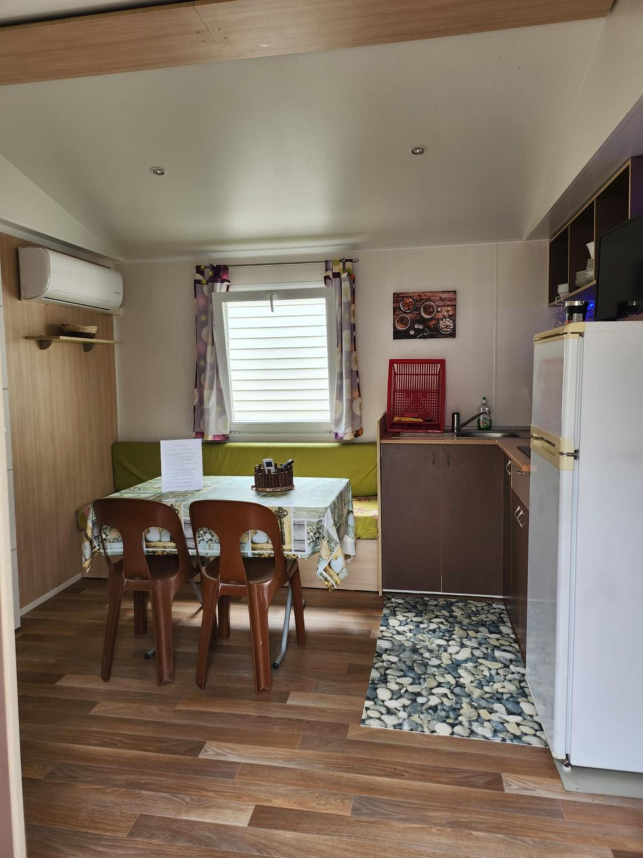 Three-Bedroom Apartment - Photo 8