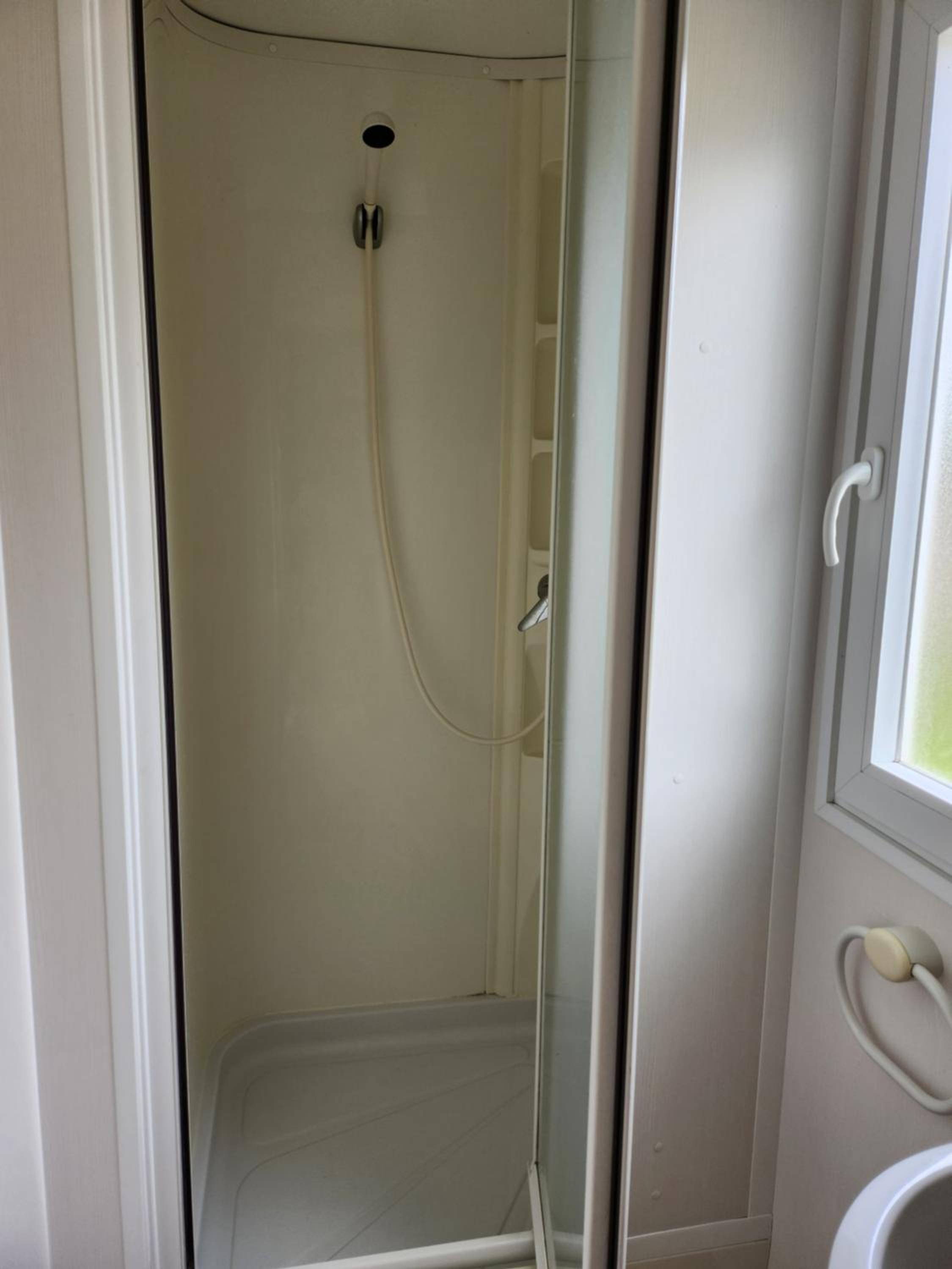 Three-Bedroom Apartment - Photo 10