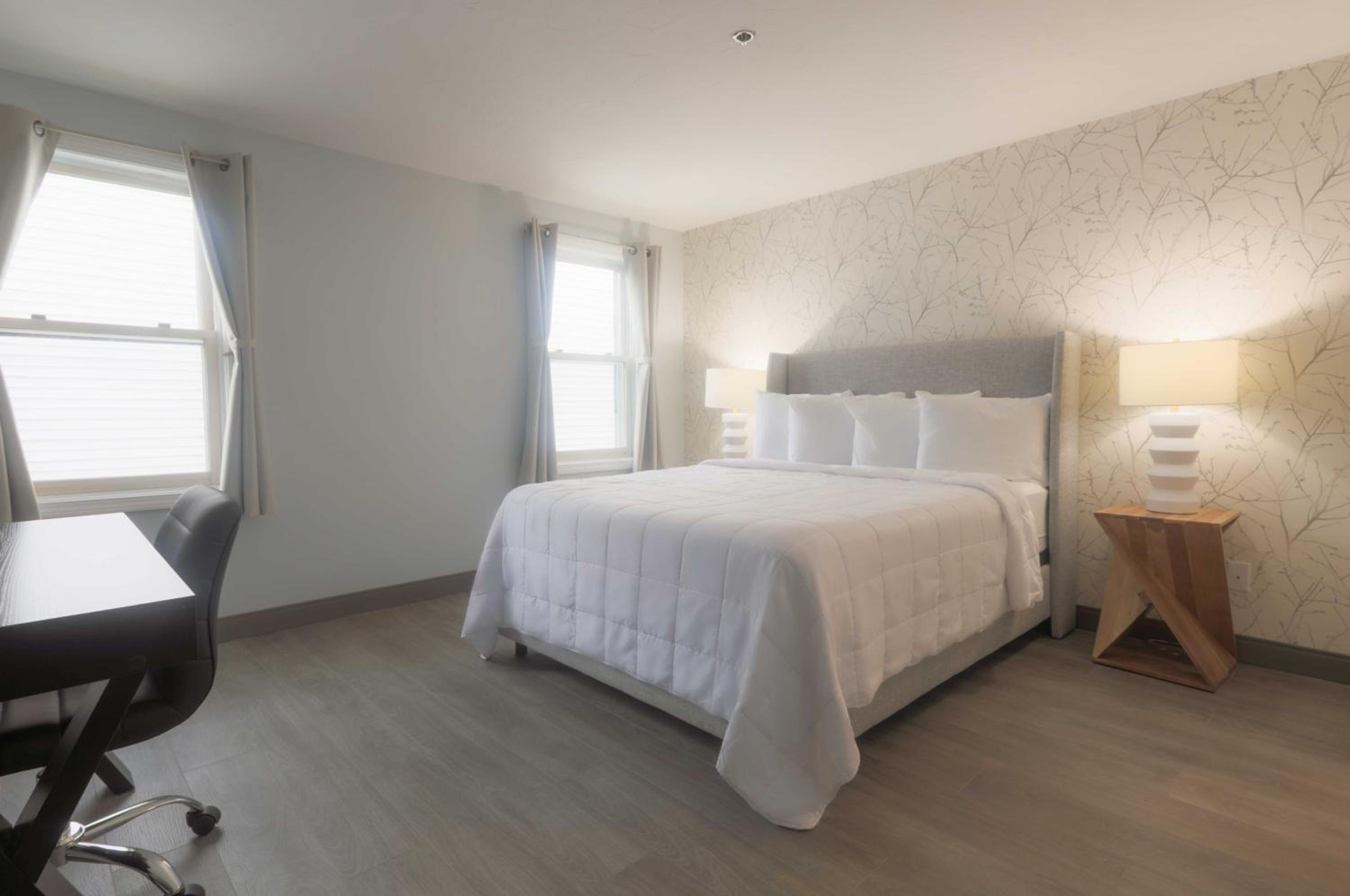 Standard Queen Room photo 1