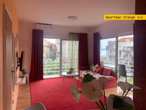 One-Bedroom Apartment with Balcony