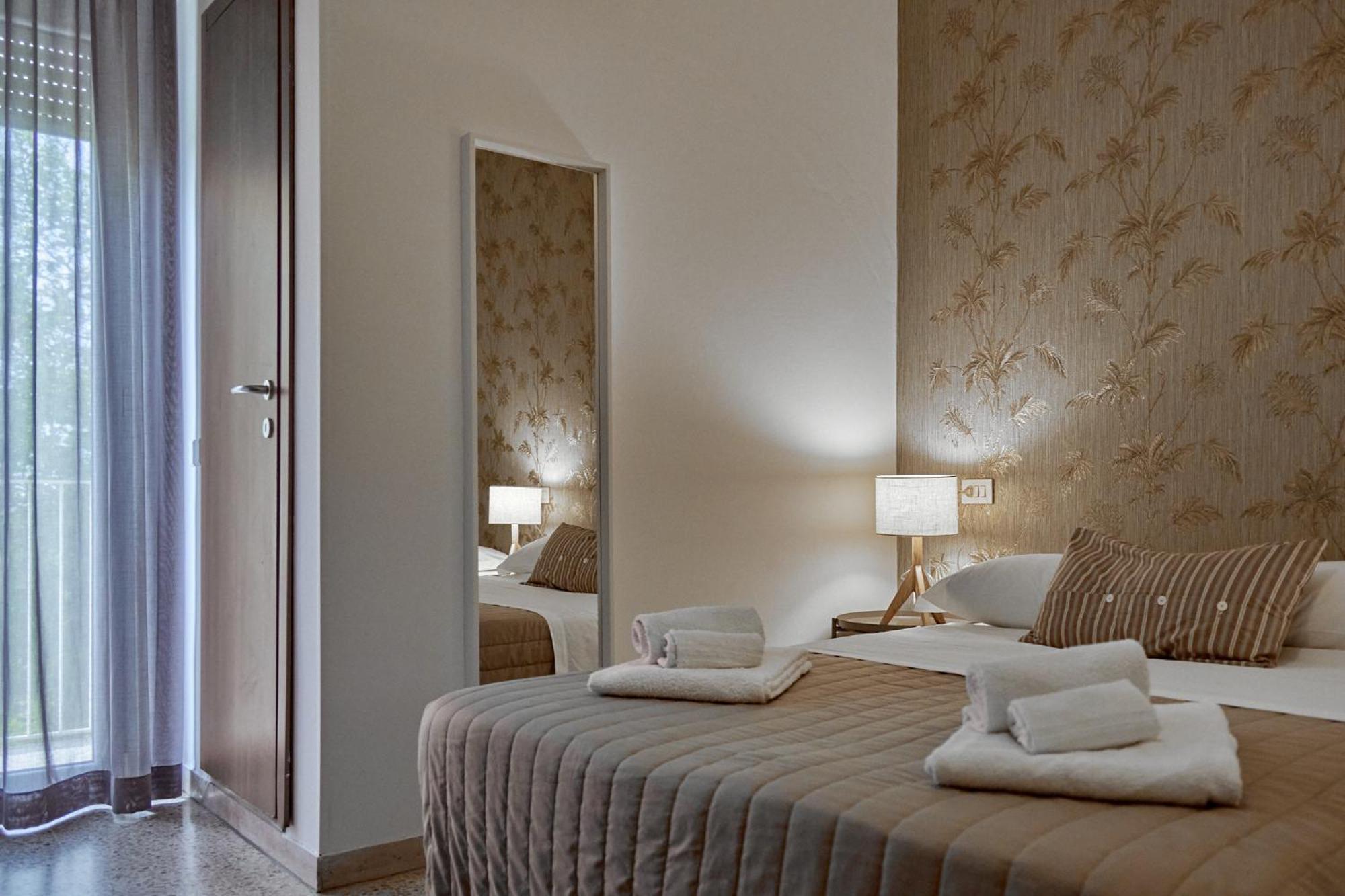 Classic Triple Room - Photo 1
