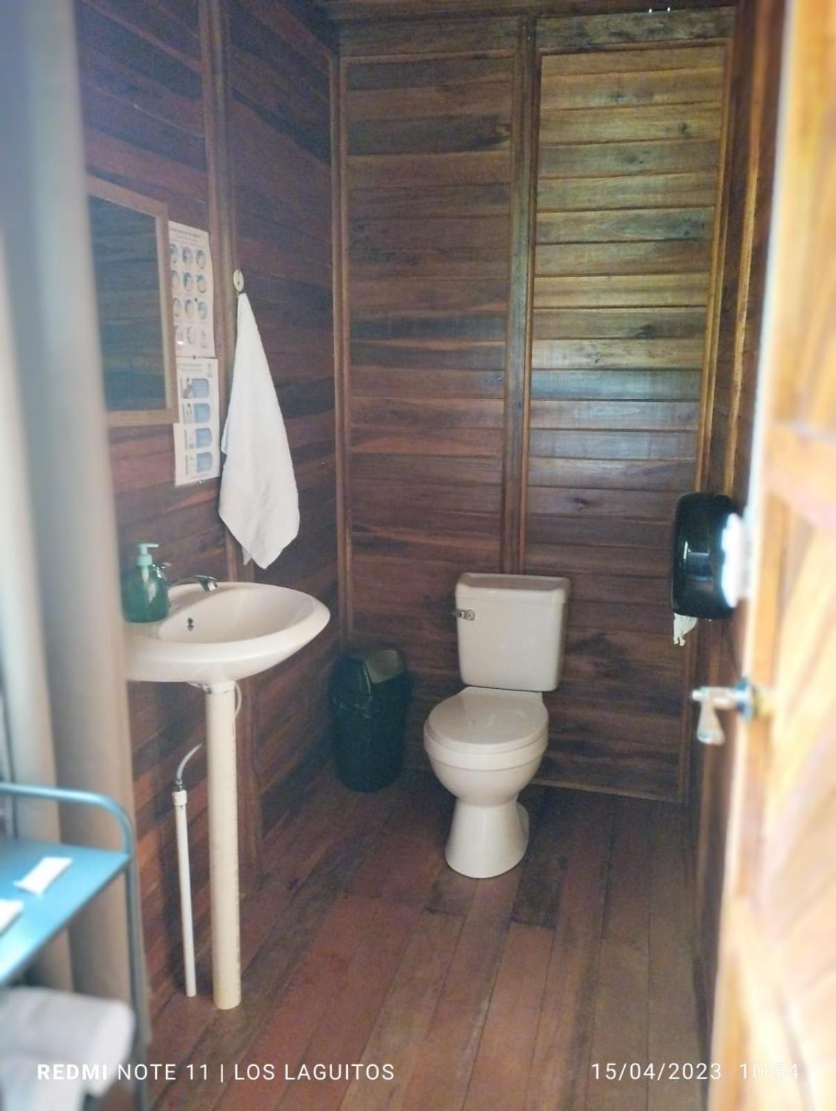 Deluxe Double Room (2 Adults + 1 Child) photo 3
