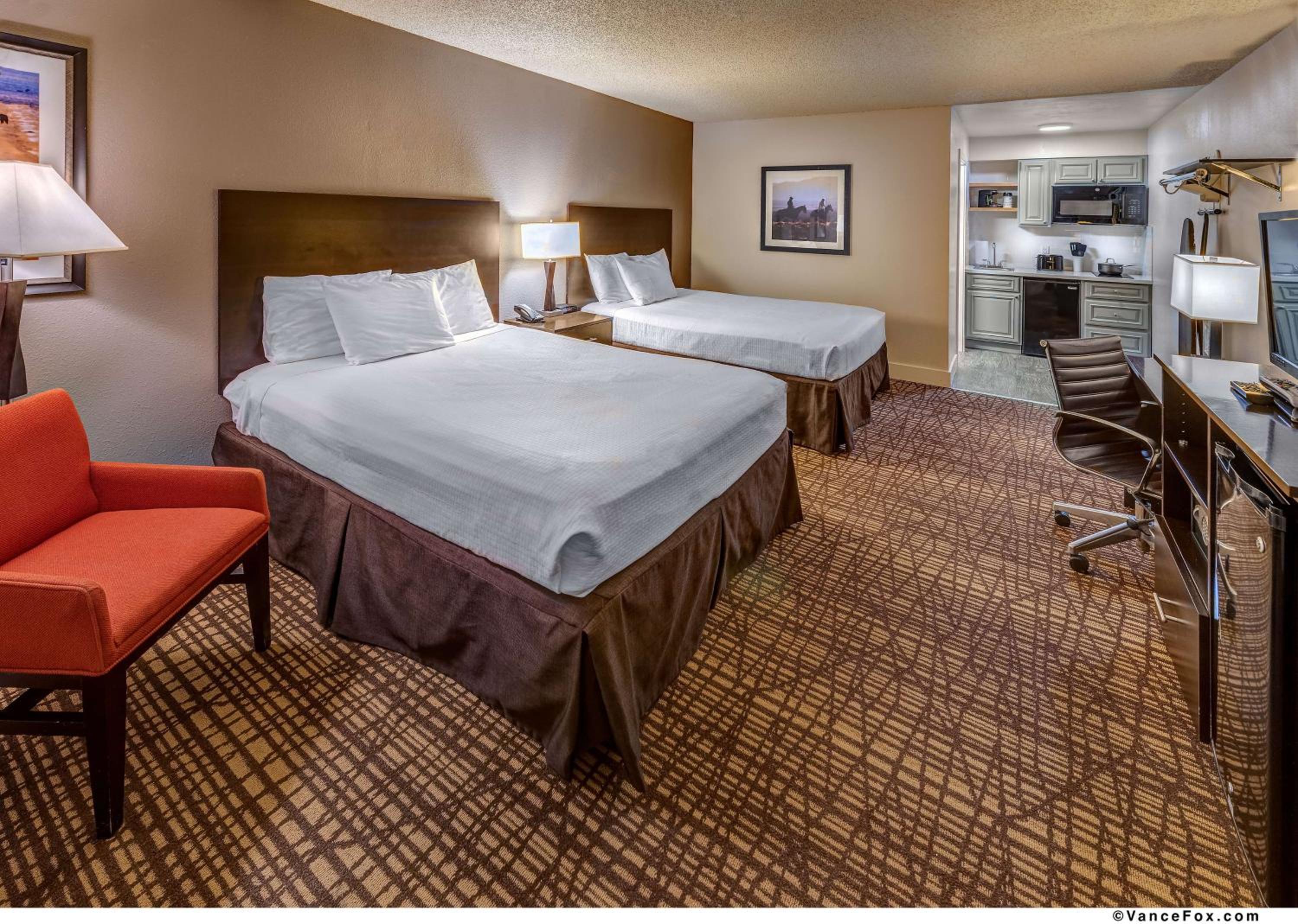 Family Queen Suite with Two Queen and One Sofa Bed - Full Kitchen/Walk-In Closet photo 1