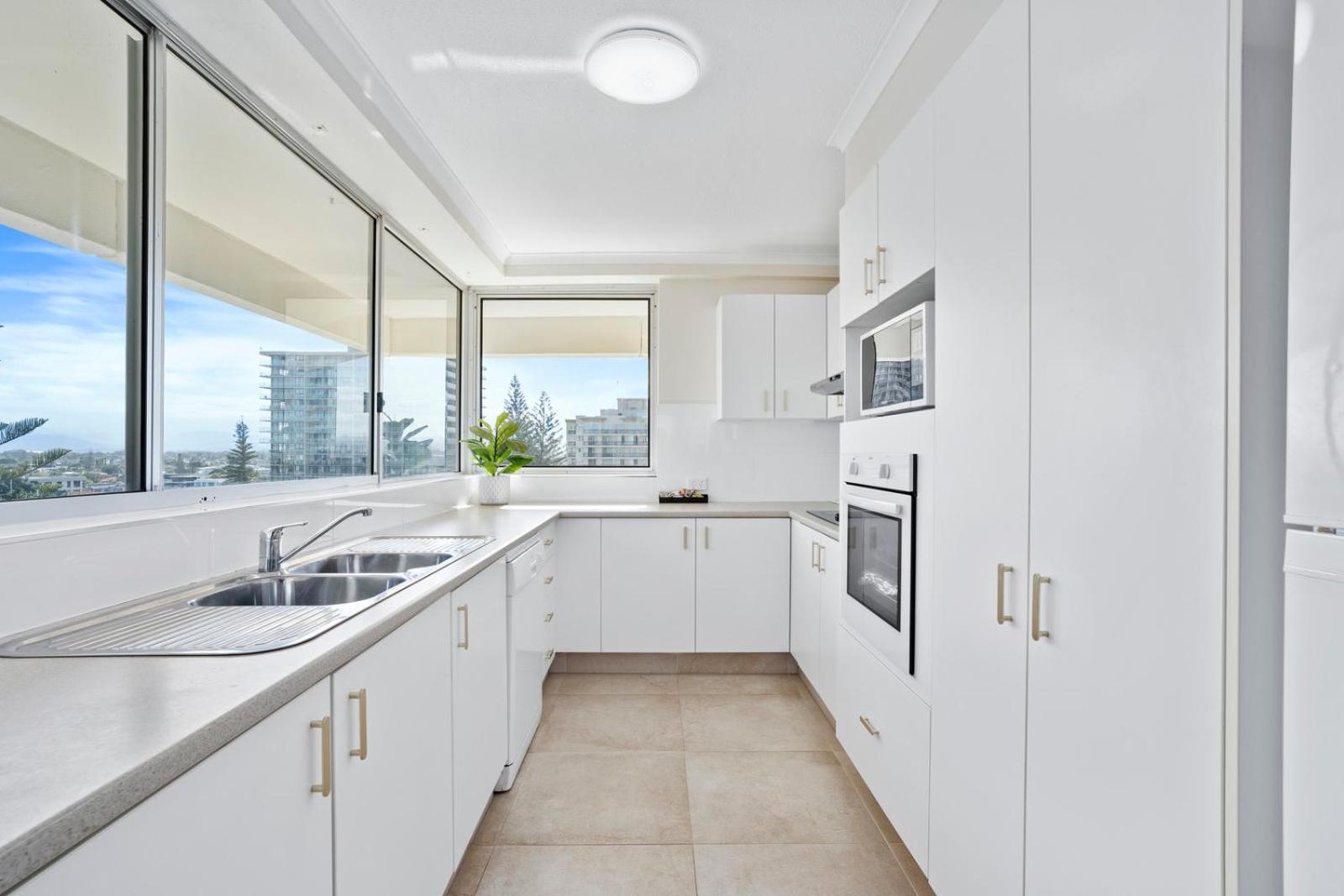 2 Bedroom Ocean View - Photo 18