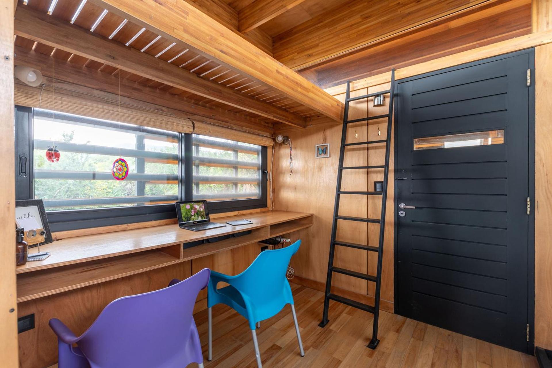 One-Bedroom House photo 1