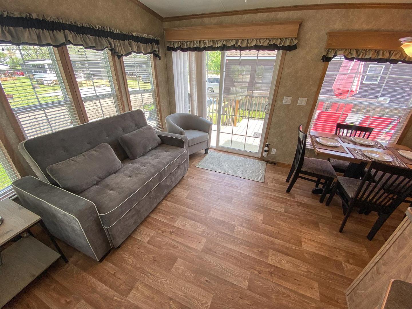 Two-Bedroom House photo 2