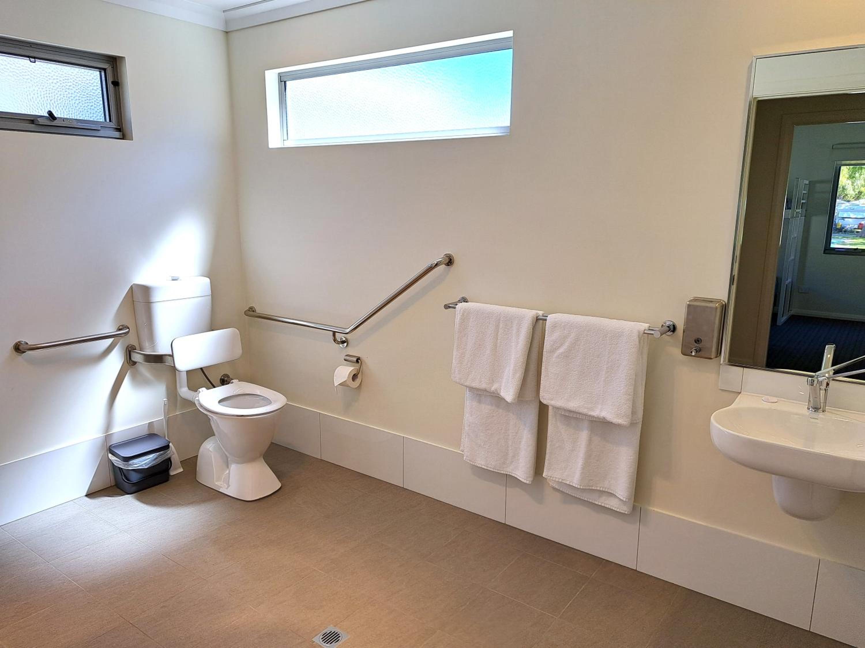 Accessible Two-Bedroom Deluxe Villa photo 3