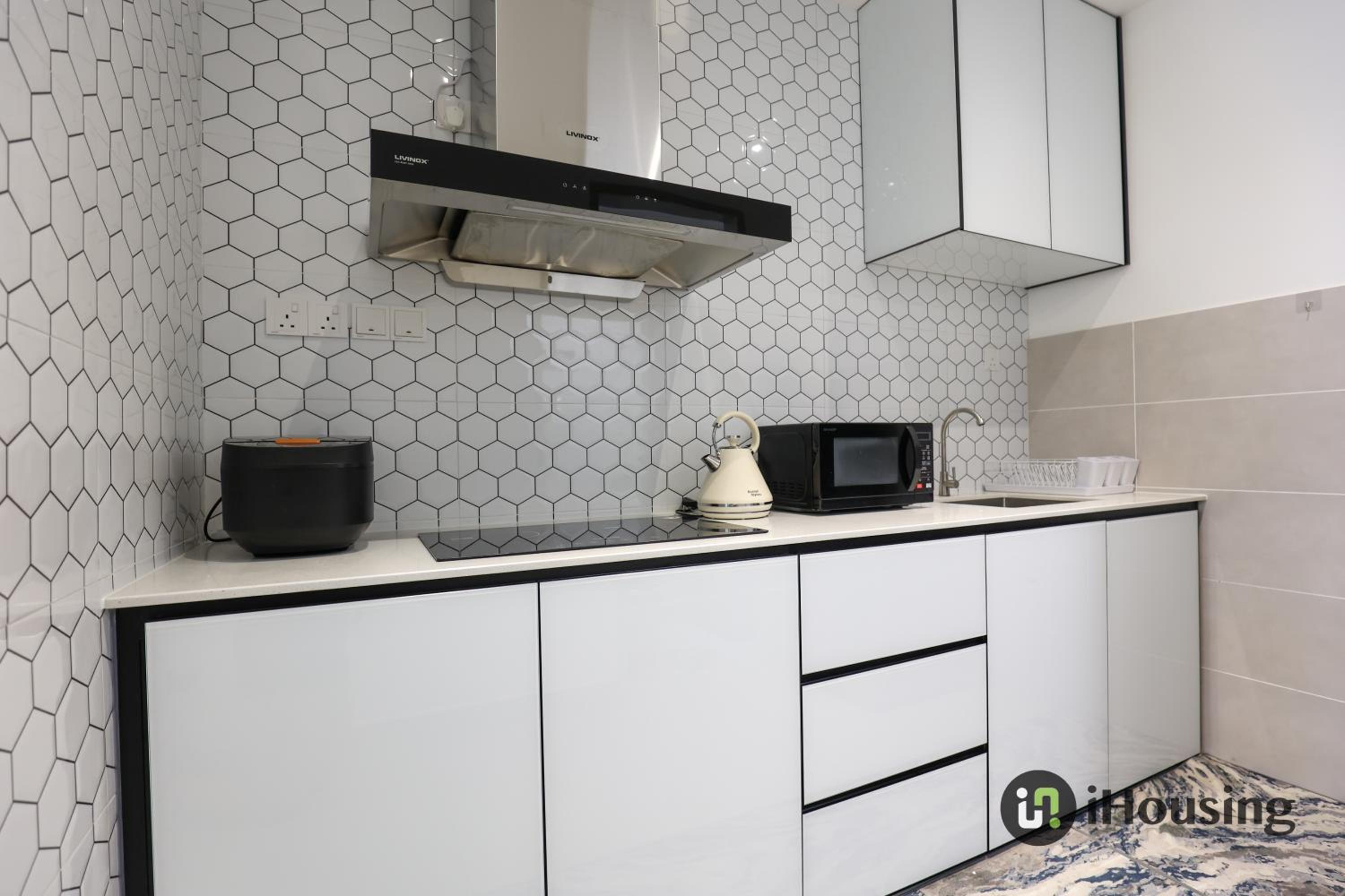 Two-Bedroom Apartment - Photo 6