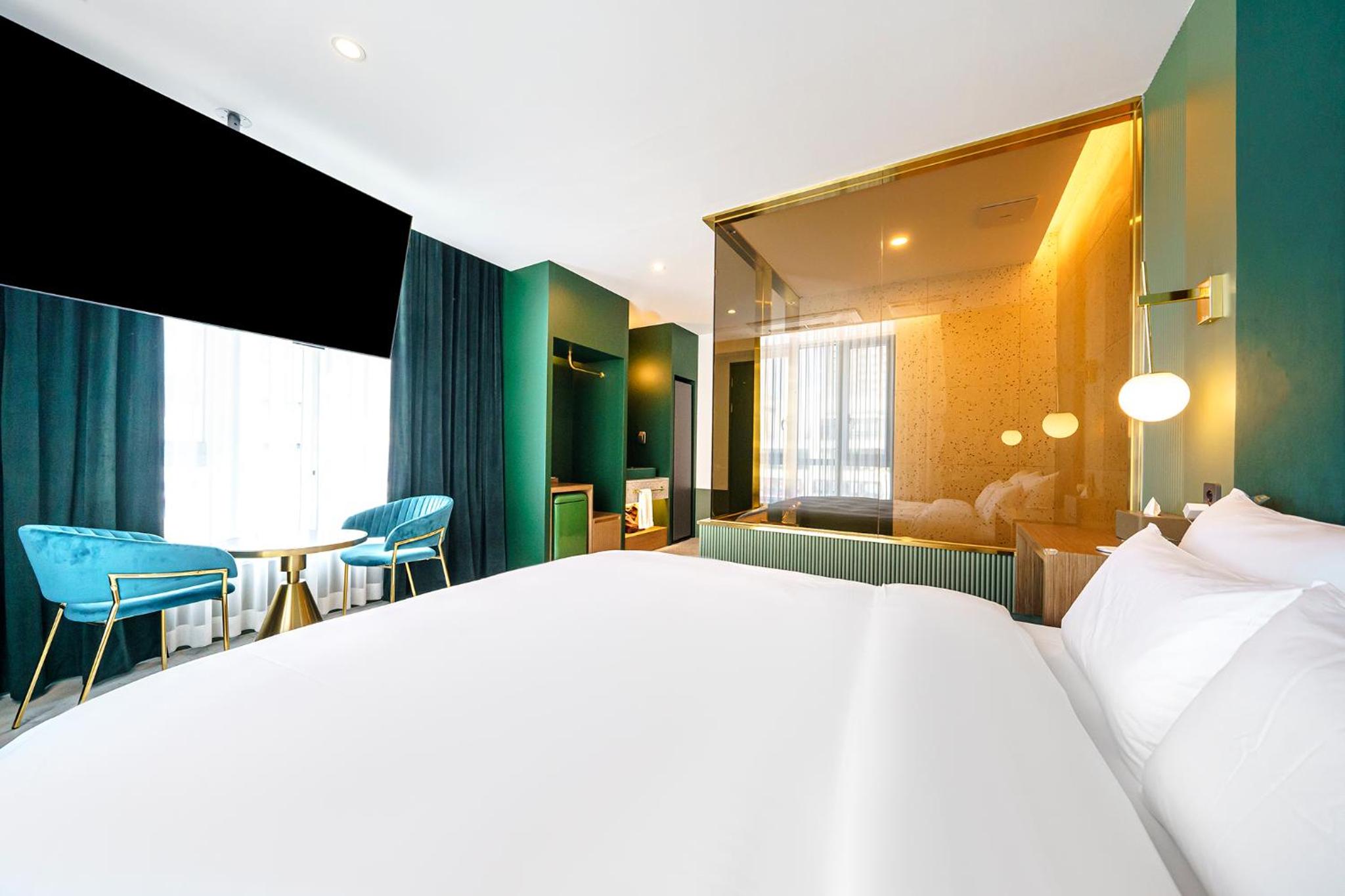 Superior King Room photo 3