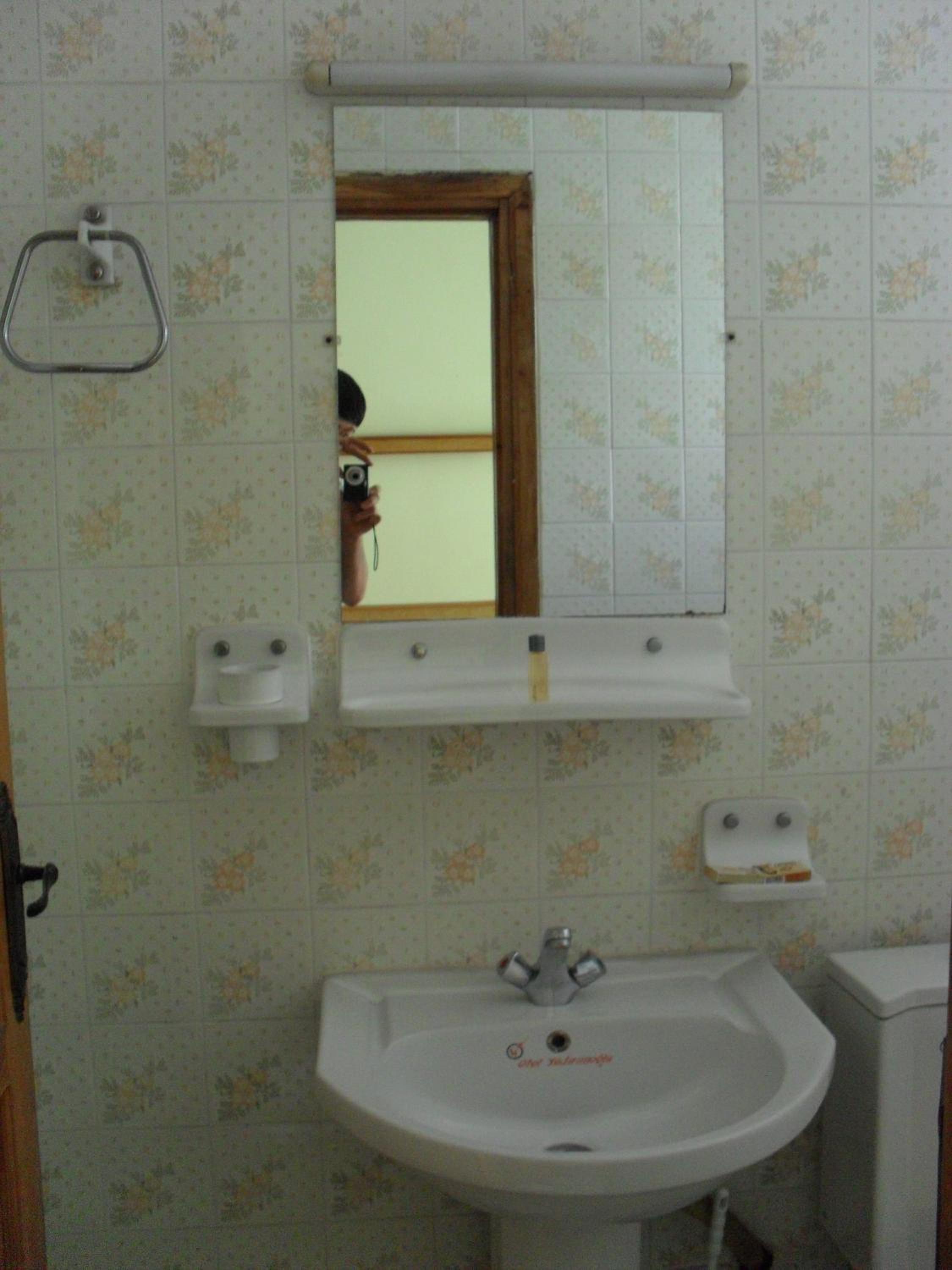 Standard Double or Twin Room - Photo 2