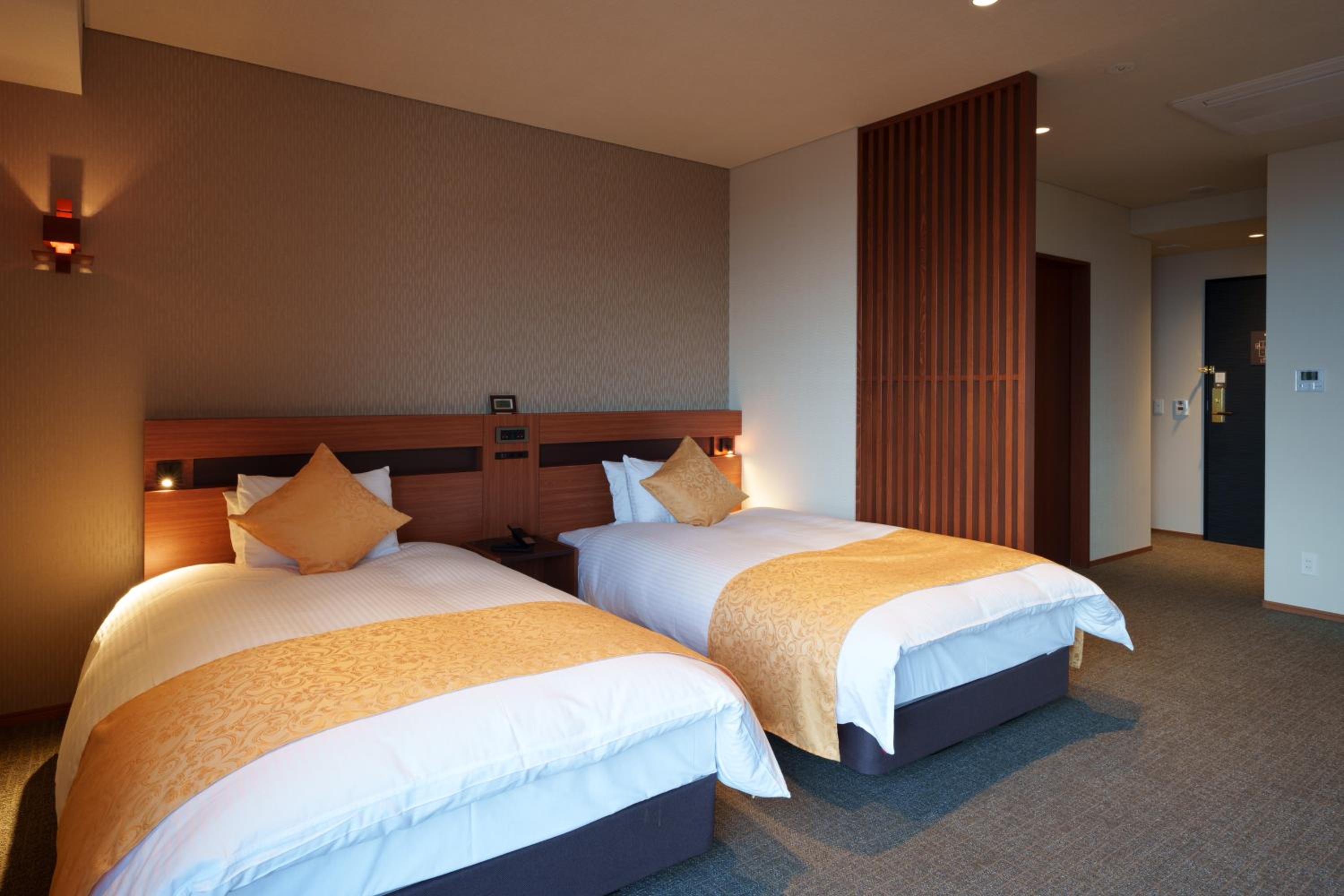 Superior Quadruple Room - Photo 7