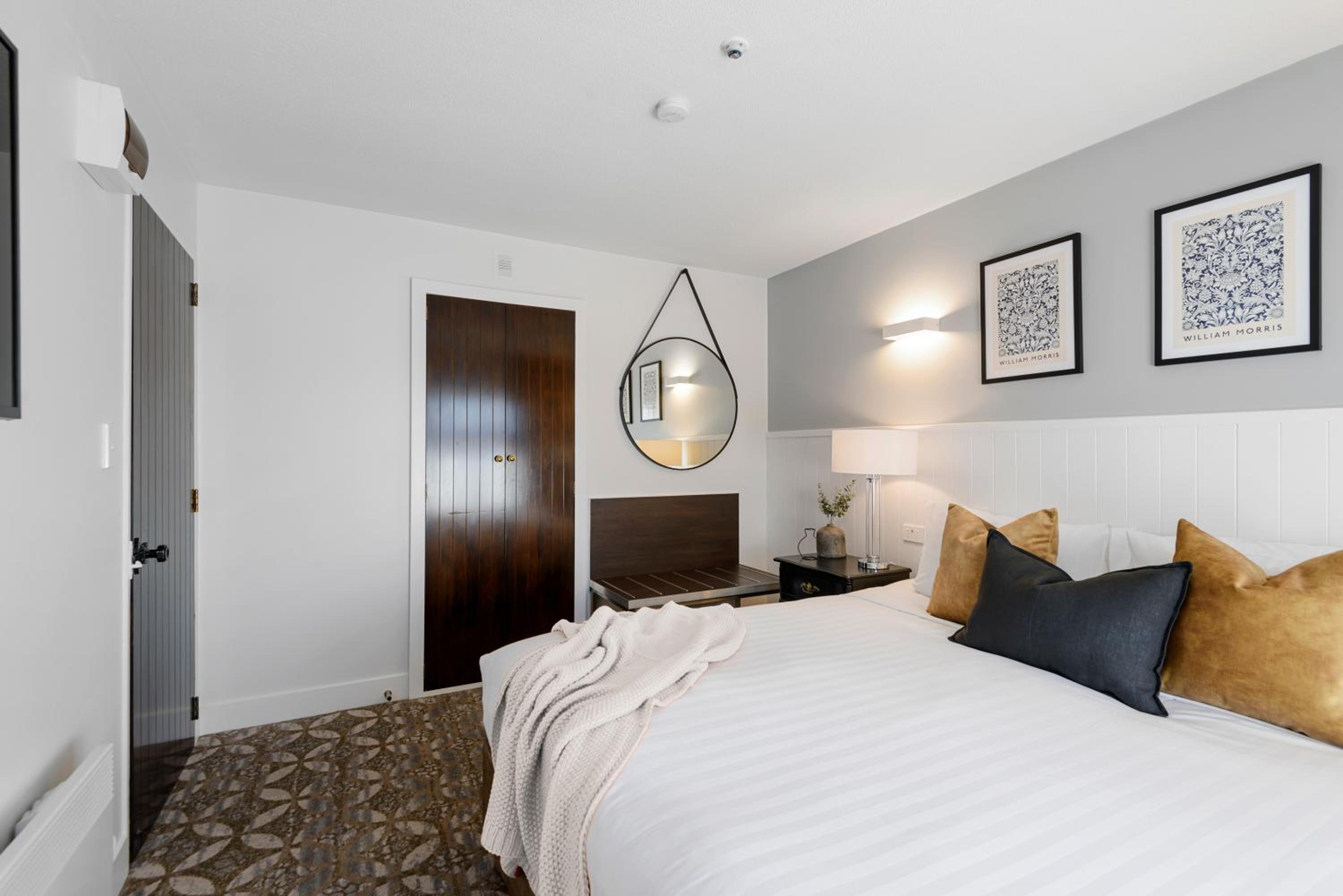  Executive One Bedroom Suite - Photo 1