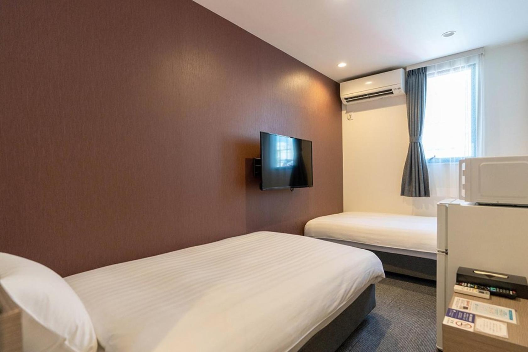 Standard Twin Room - Photo 1