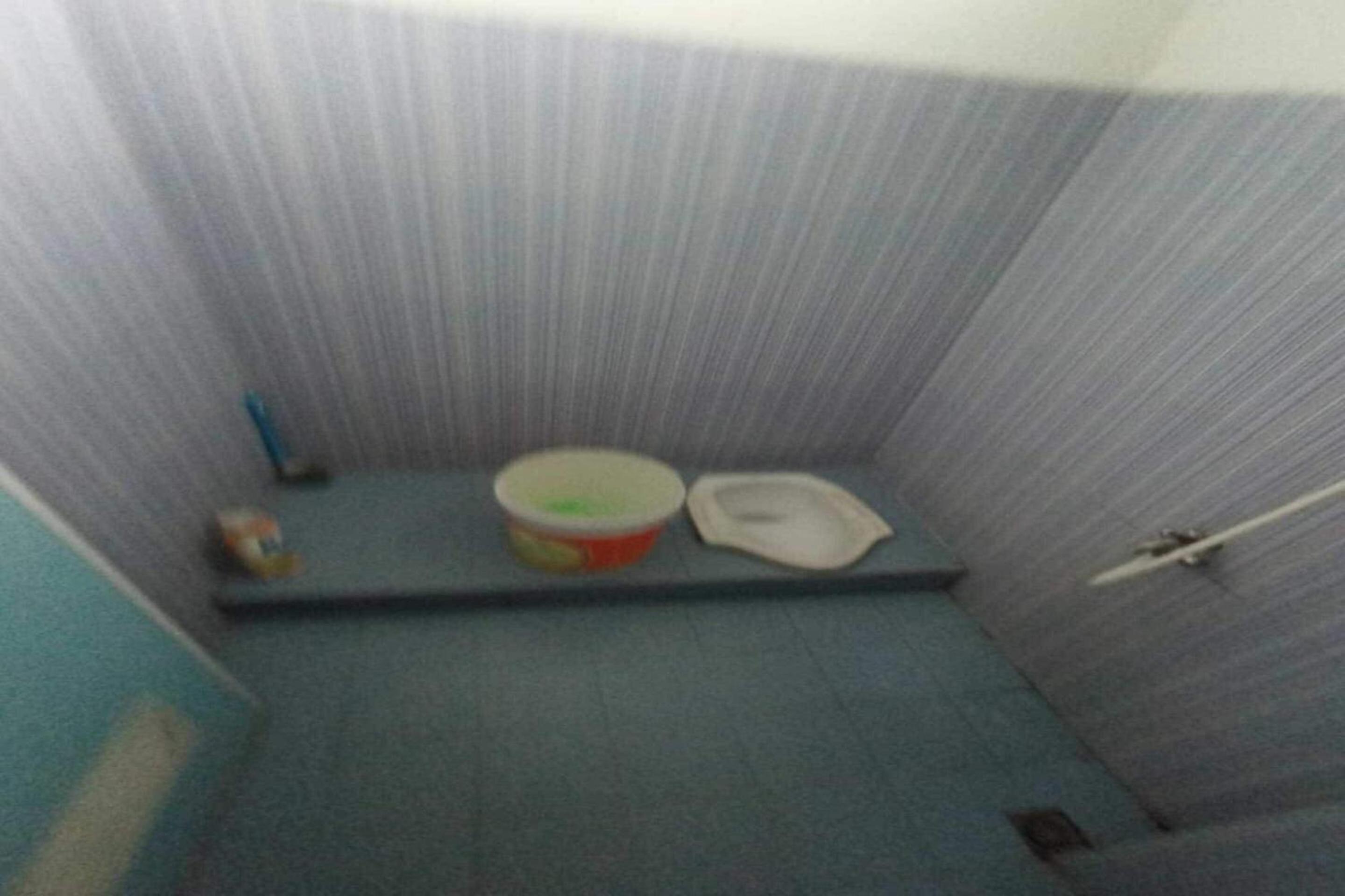 Small Single Room photo 2