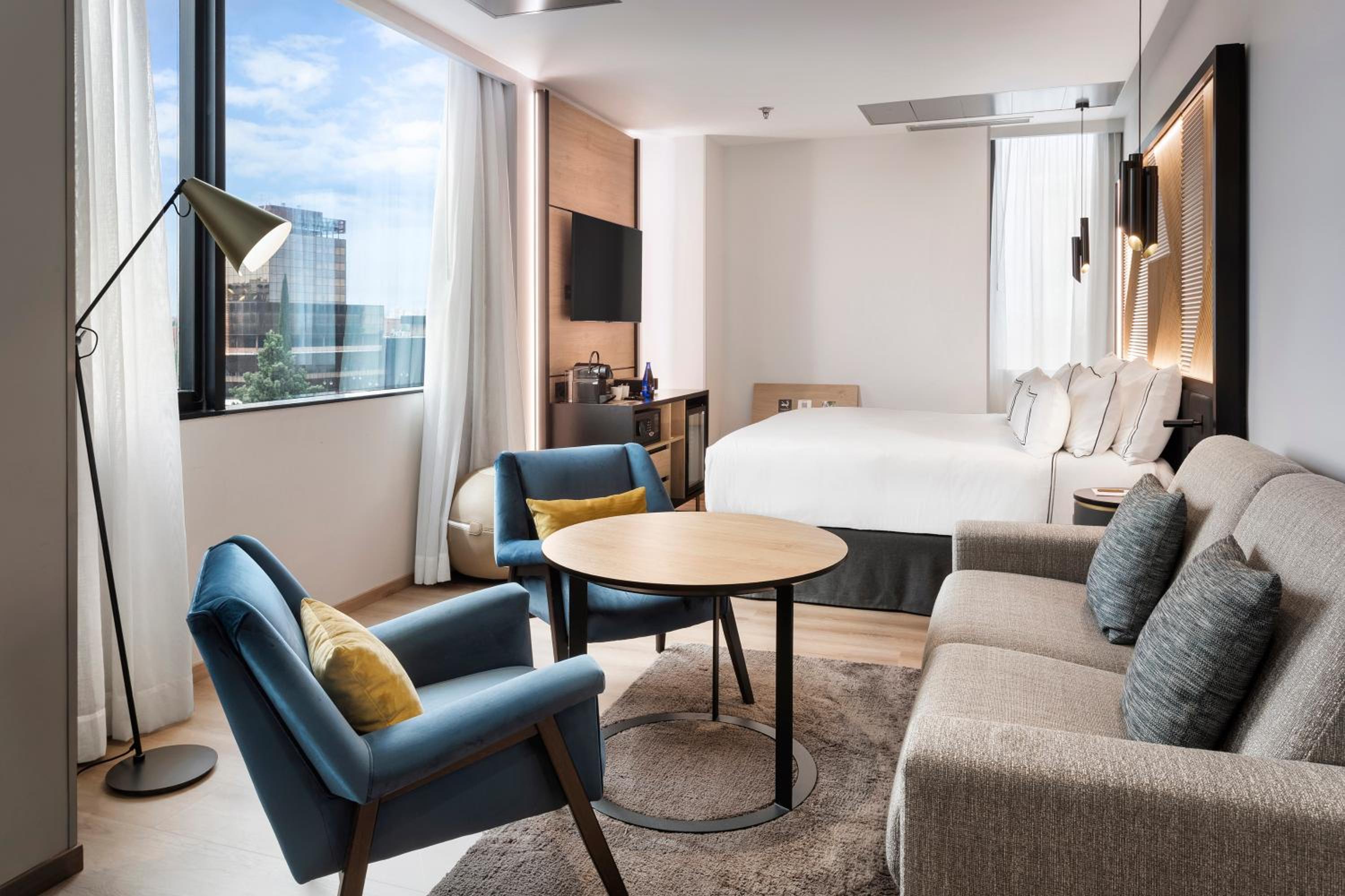 The Level Premium Room