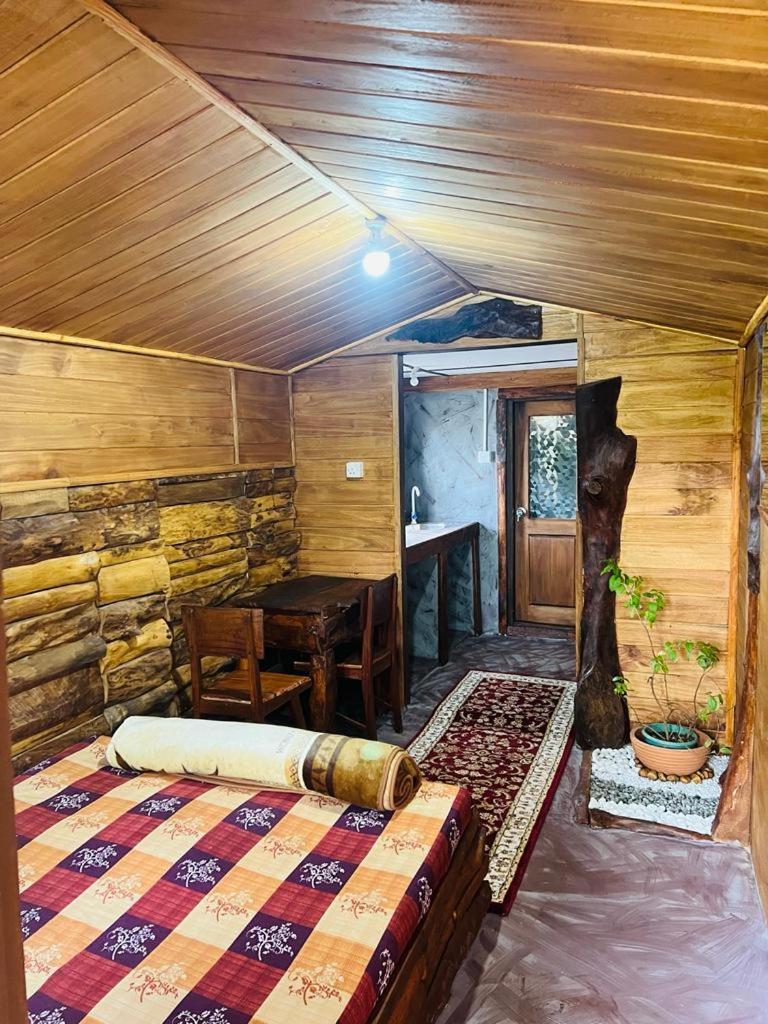 Deluxe Room (2 Adults + 1 Child) photo 1