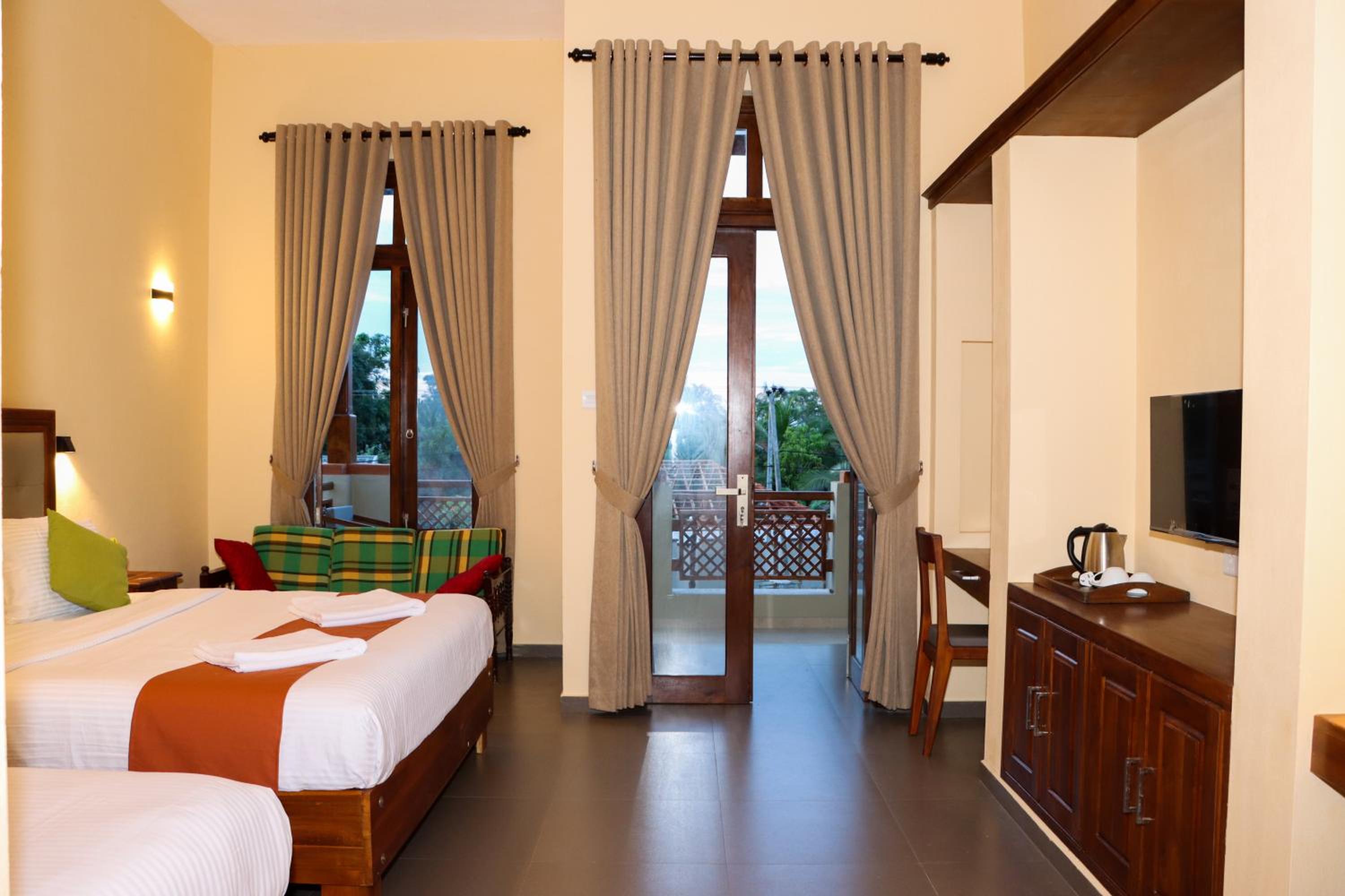 Deluxe Triple Room photo 3