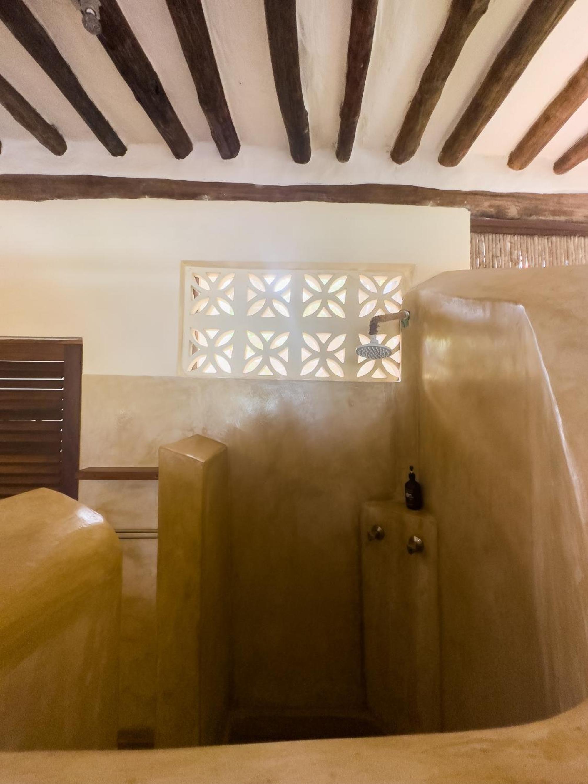 Honeymoon Suite With Plunge Pool Ocean Front