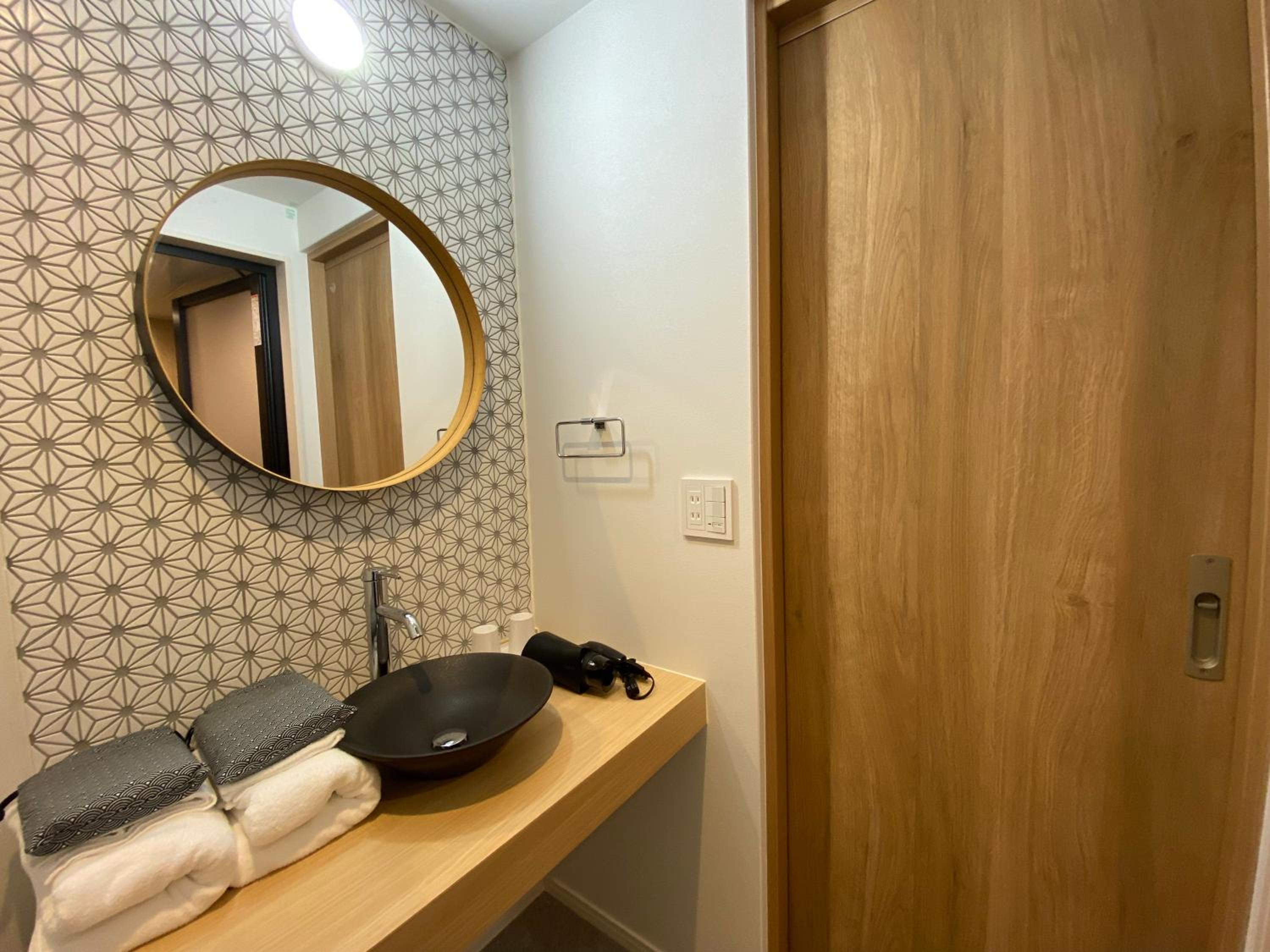 Standard Twin Room - Photo 2