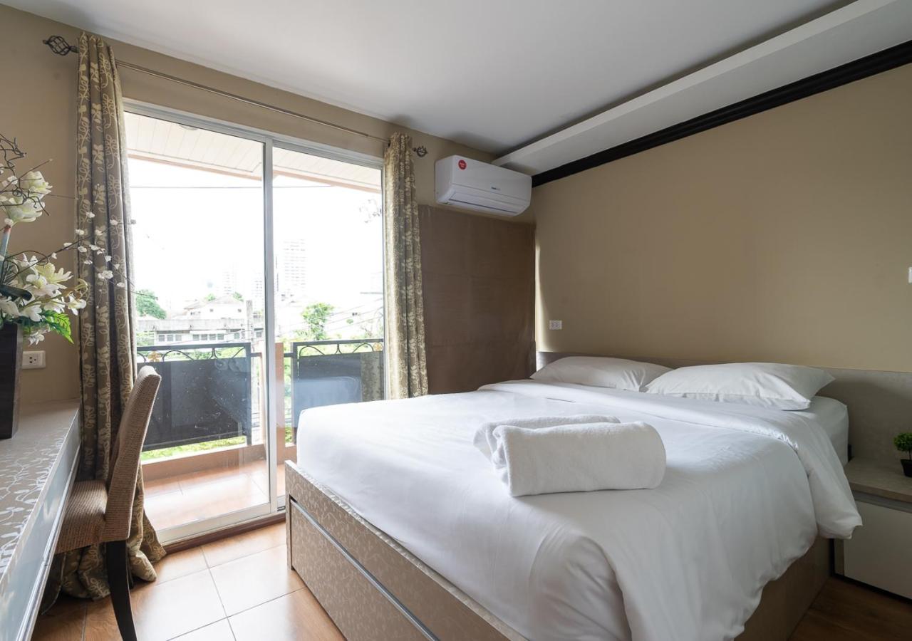 Deluxe Suite photo 2