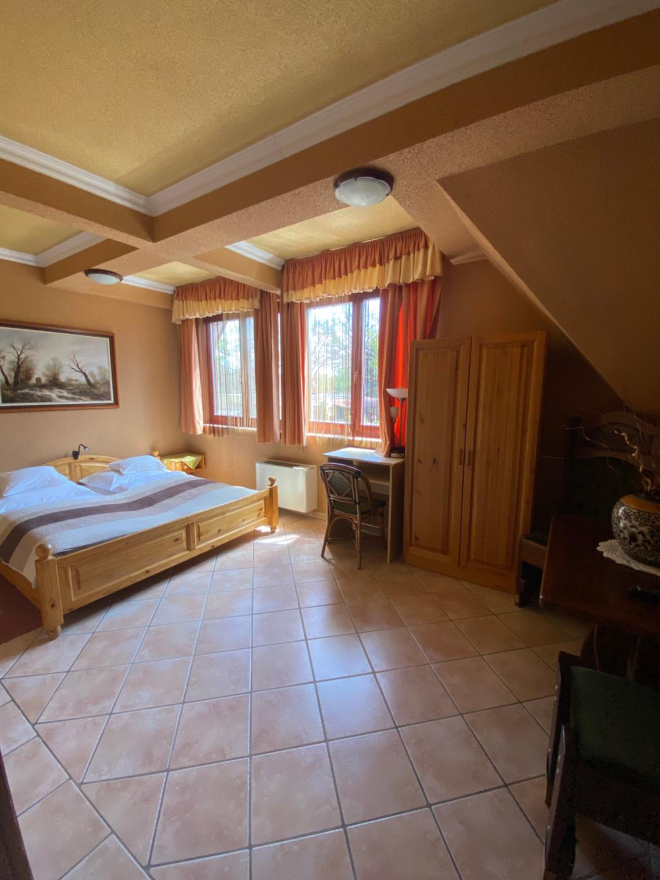 Superior Quadruple Room photo 2