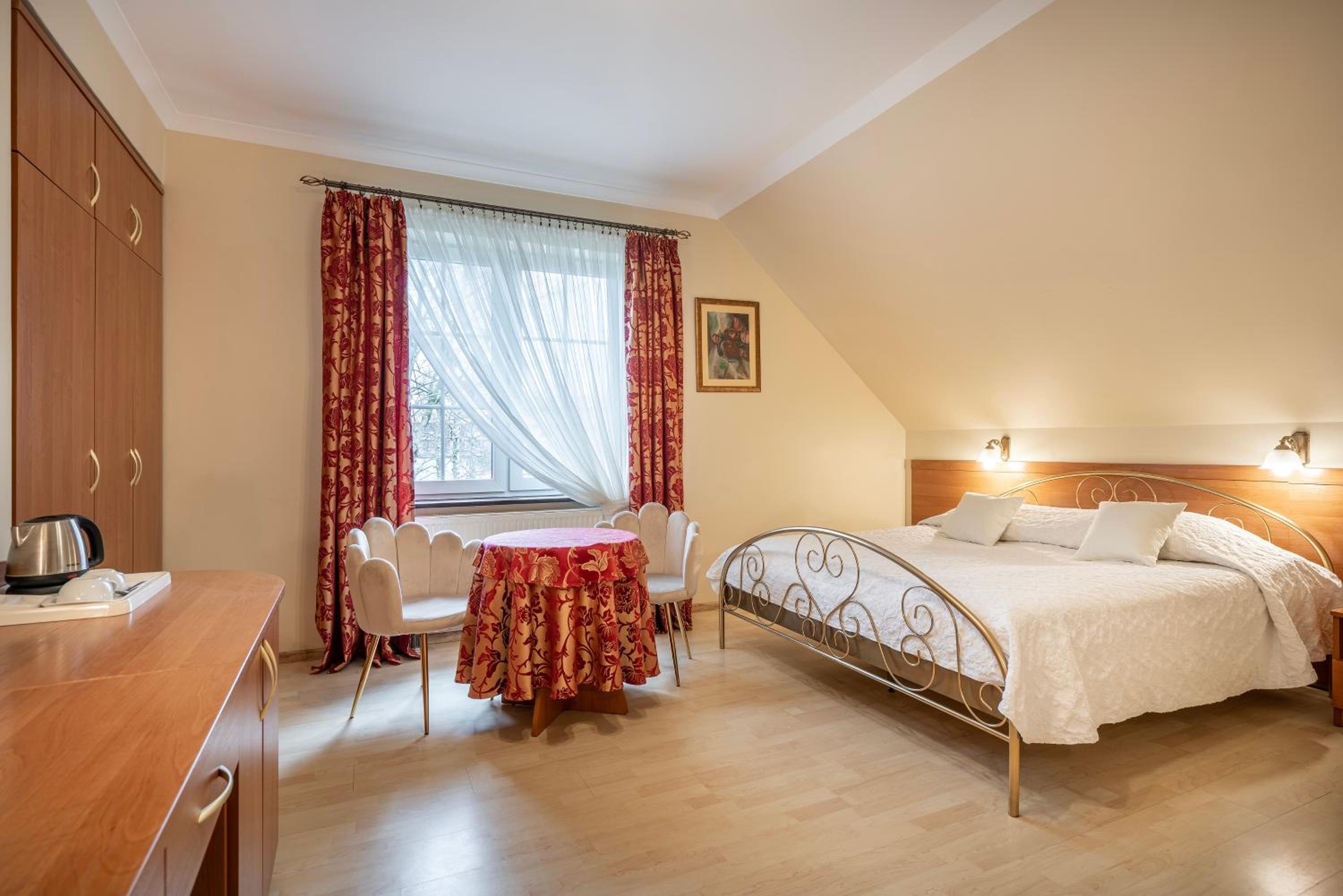 Double or Twin Room photo 2