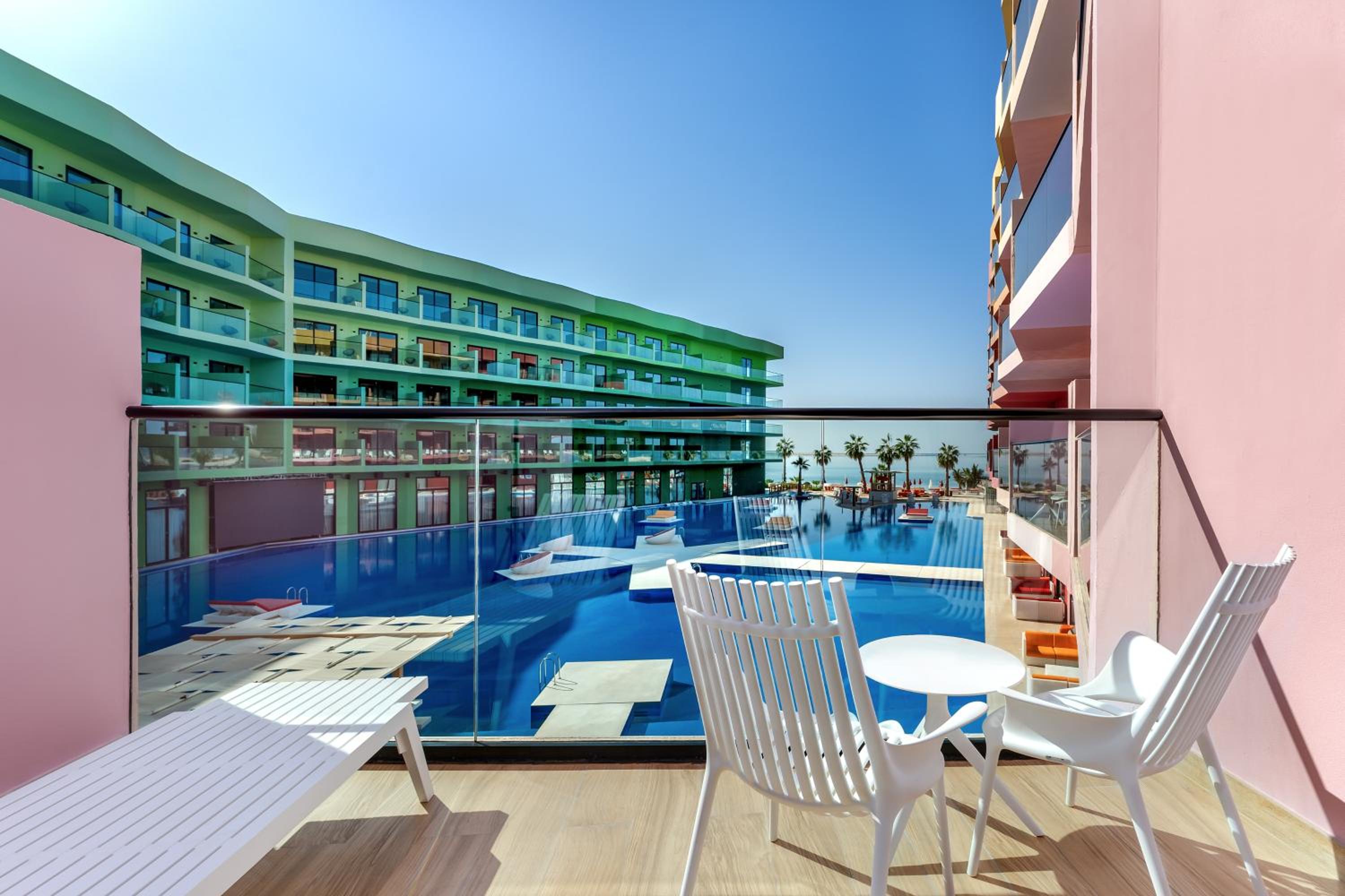 Premium King Room with Sea View photo 3