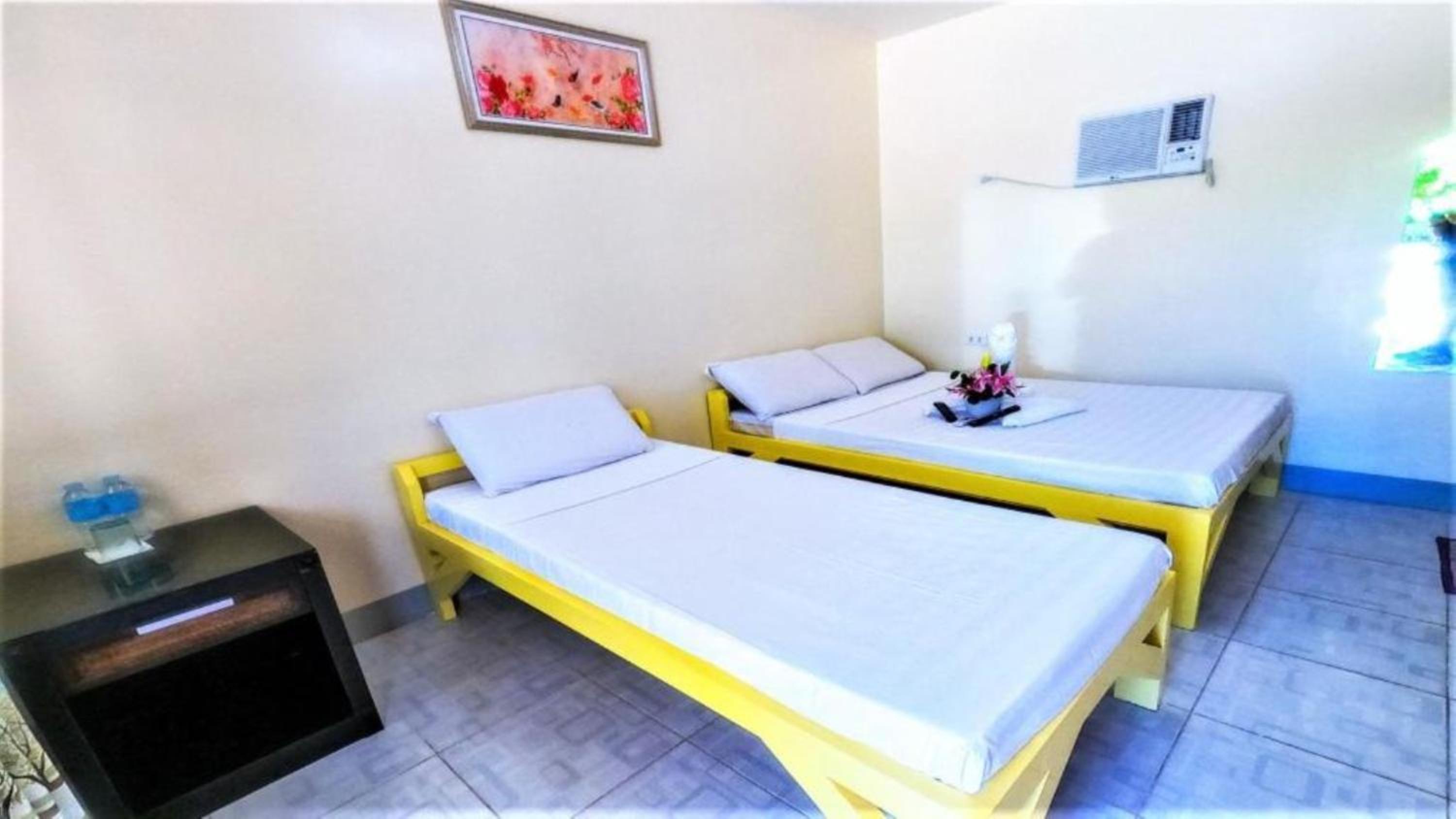 Standard Triple Room photo 2