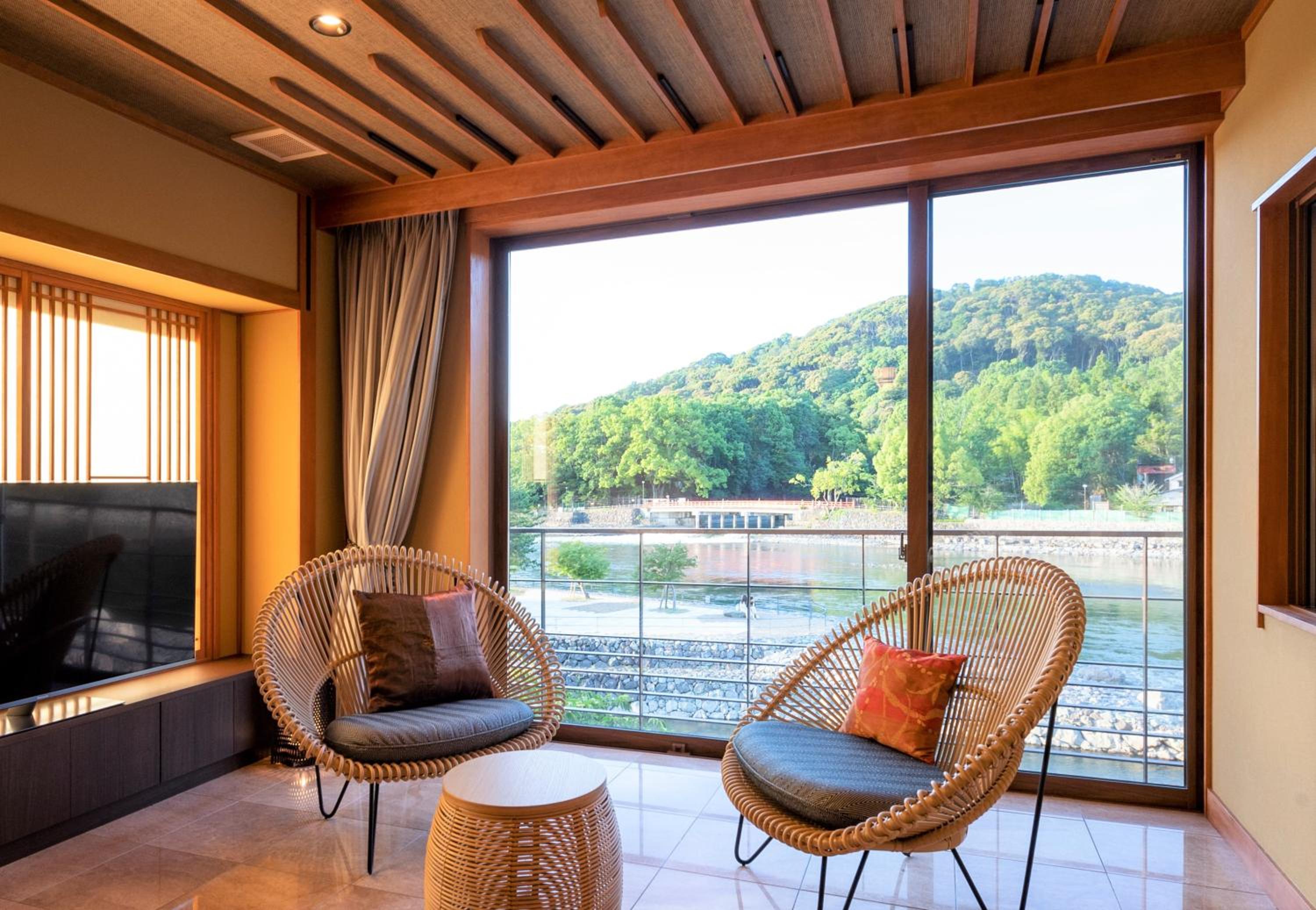 Kocho Luxury Twin Room - Photo 7