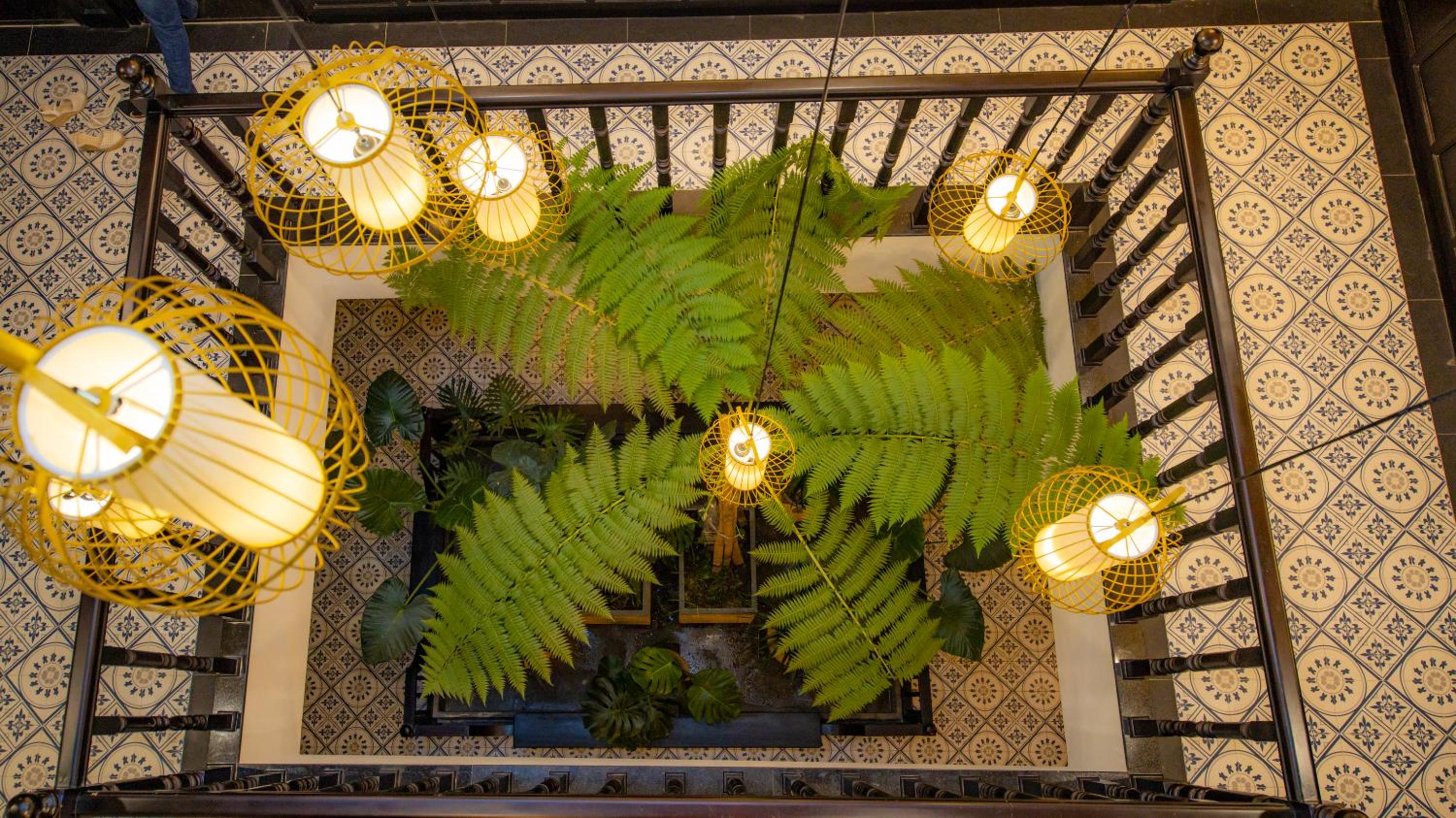 Suite with Balcony - Photo 12