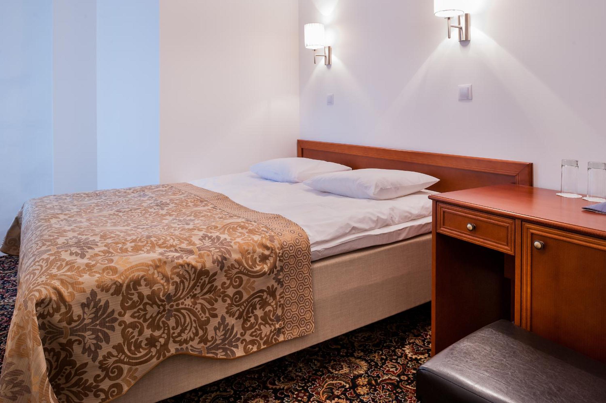 Small Single Room photo 2