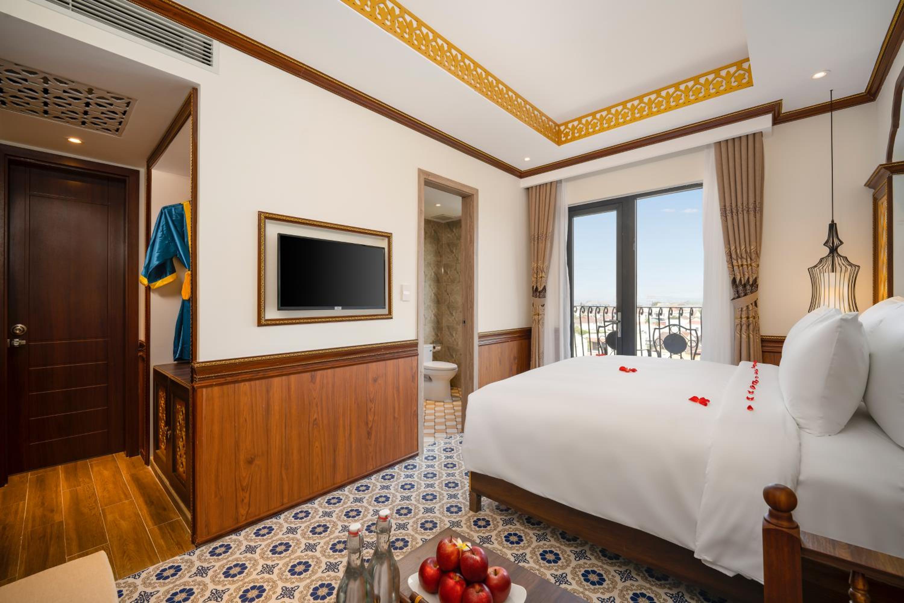 Premium Family Connecting Room, Balcony with Riverside View - Photo 5