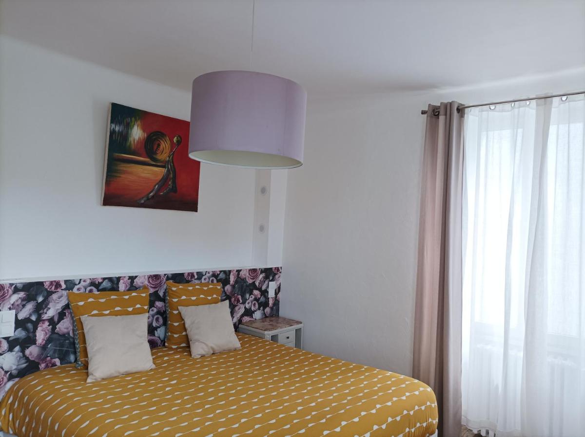 Superior King Suite photo 2