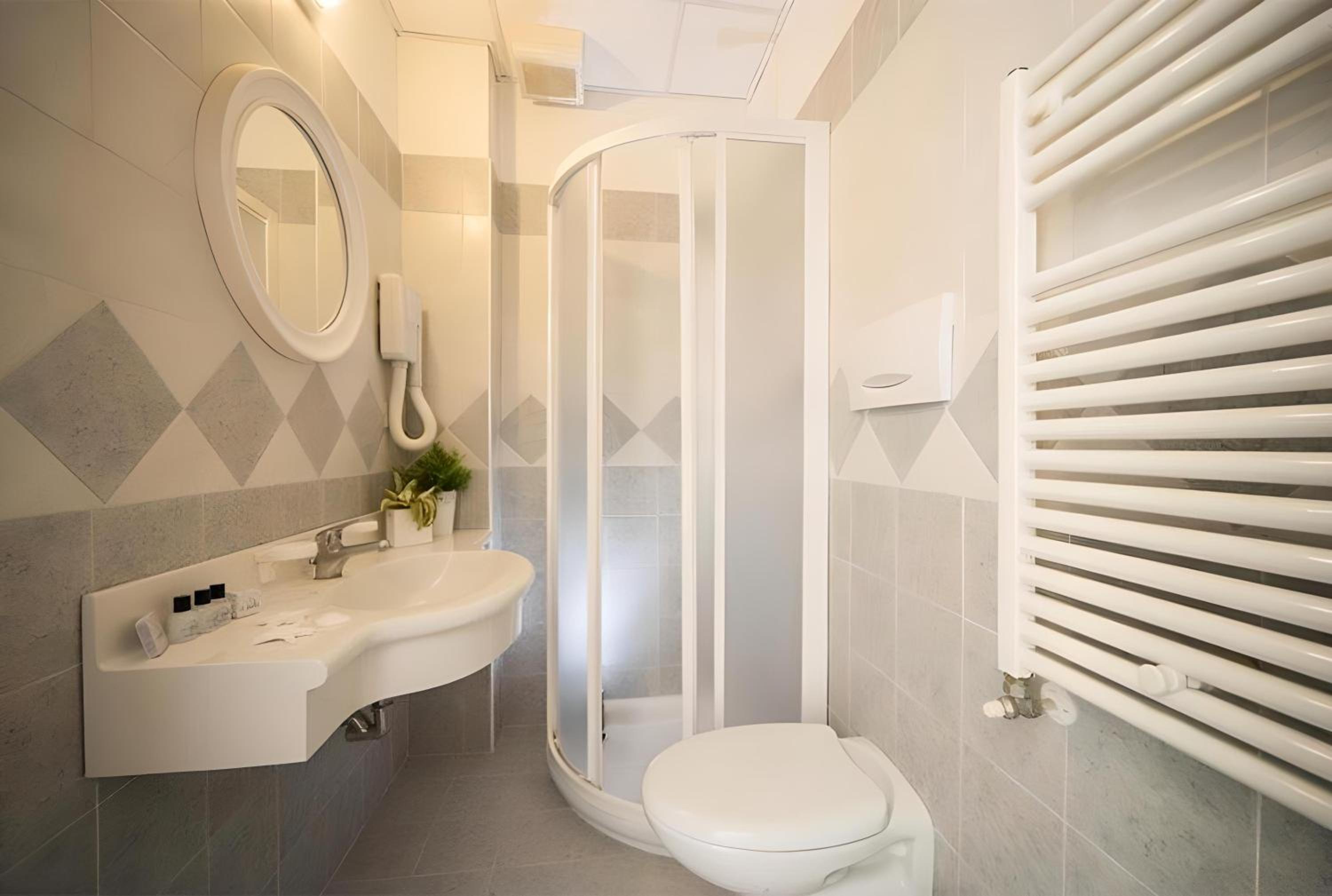 Double or Twin Room photo 2