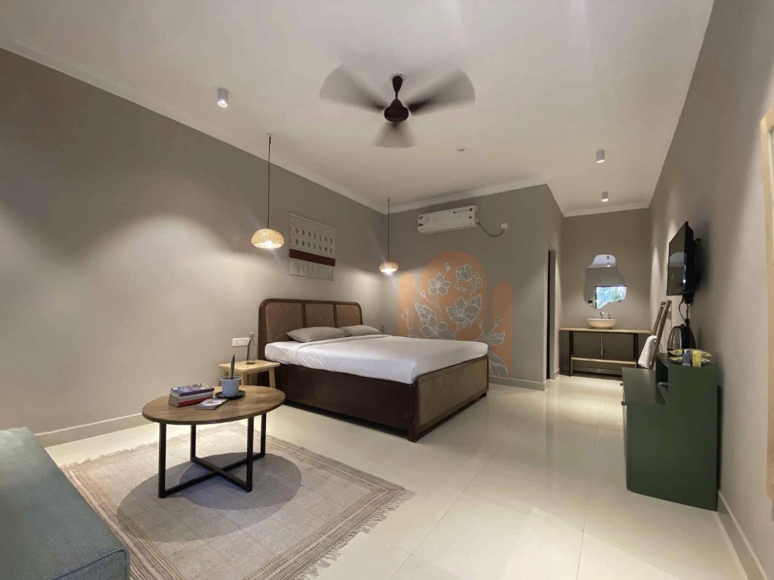 Superior King Room