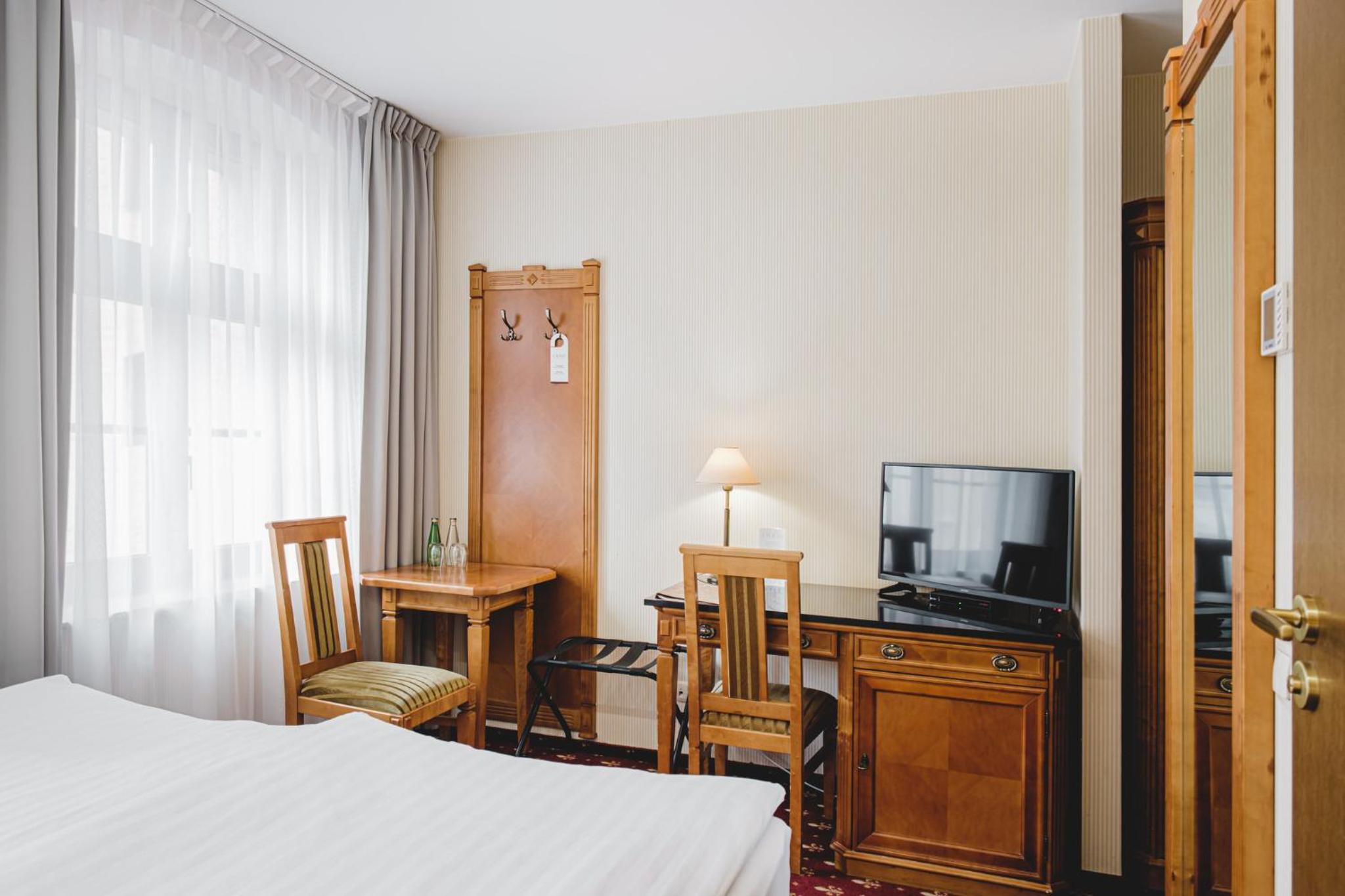 Double Room - Photo 4