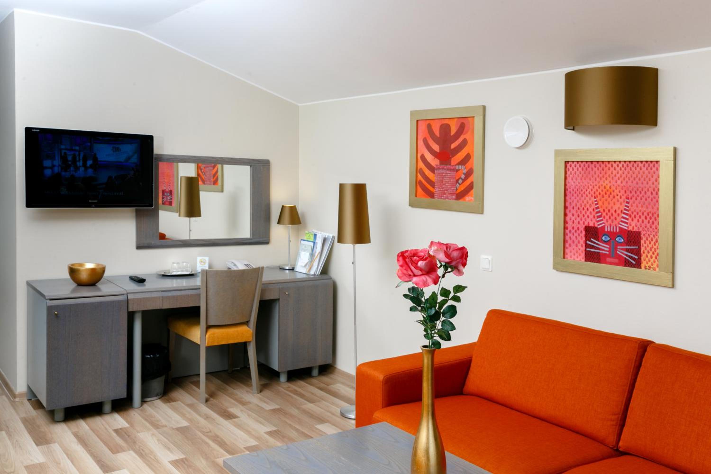 Deluxe Twin Room with Spa Access photo 2