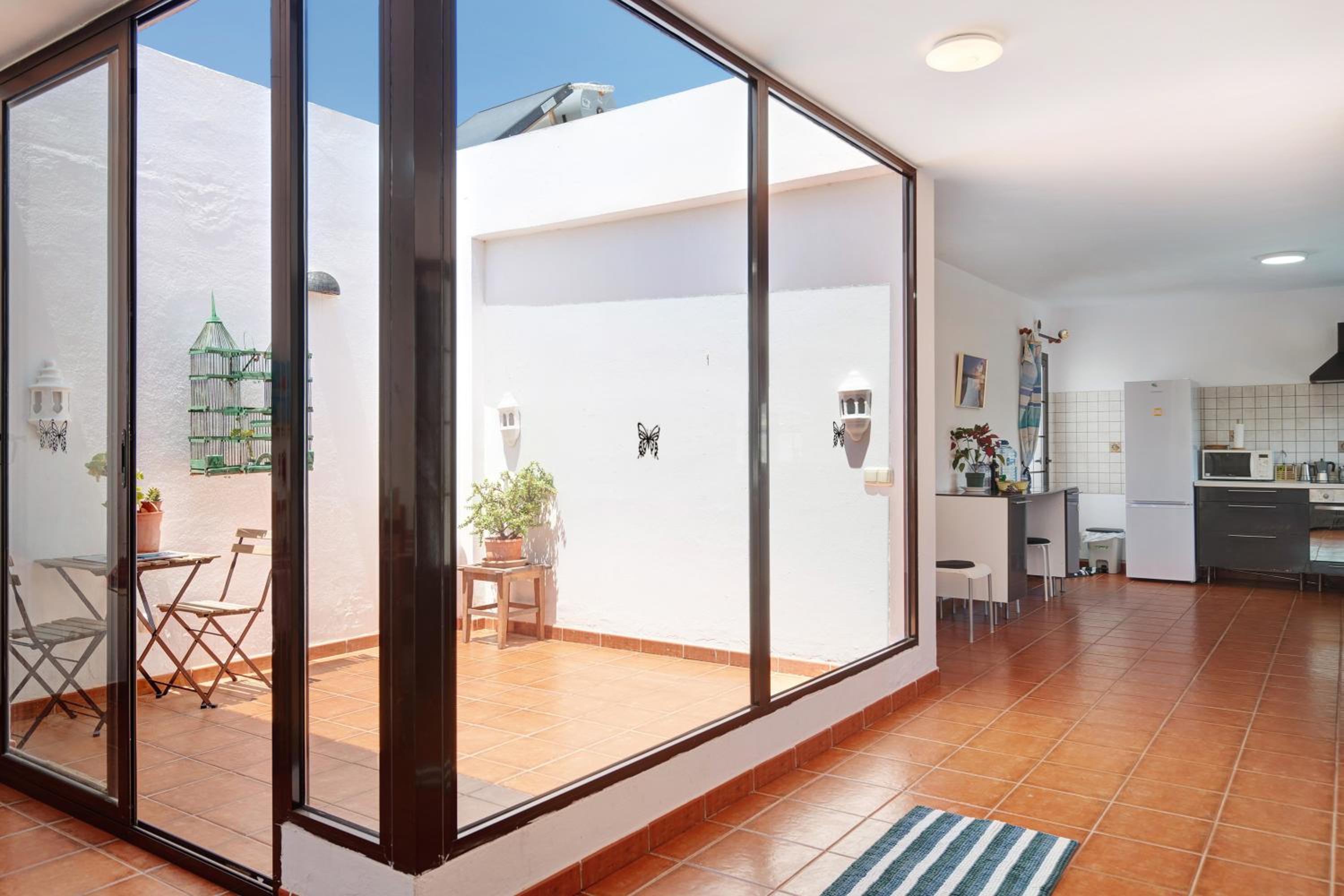 Three-Bedroom House photo 3
