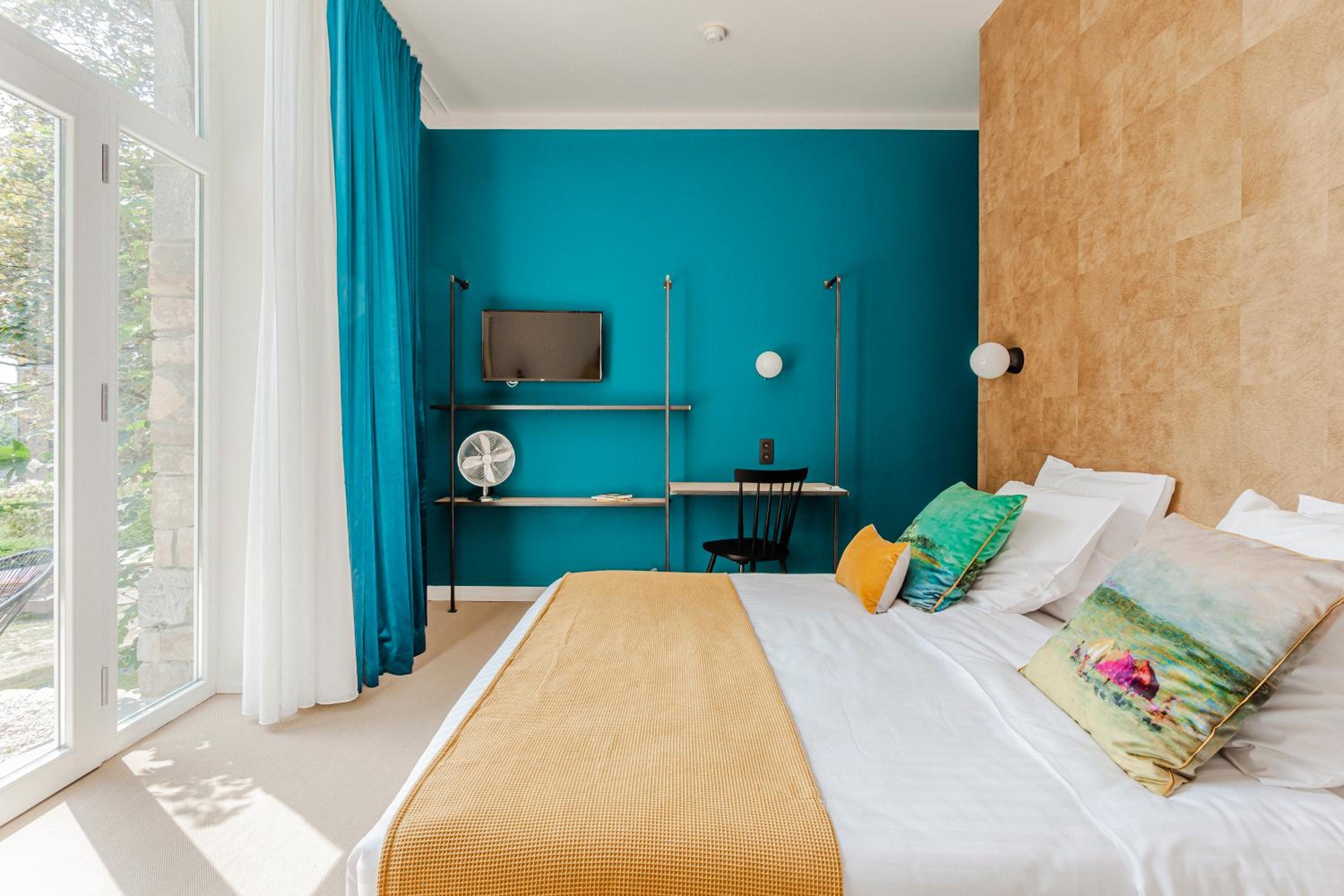 Deluxe Double or Twin Room with Garden View photo 3