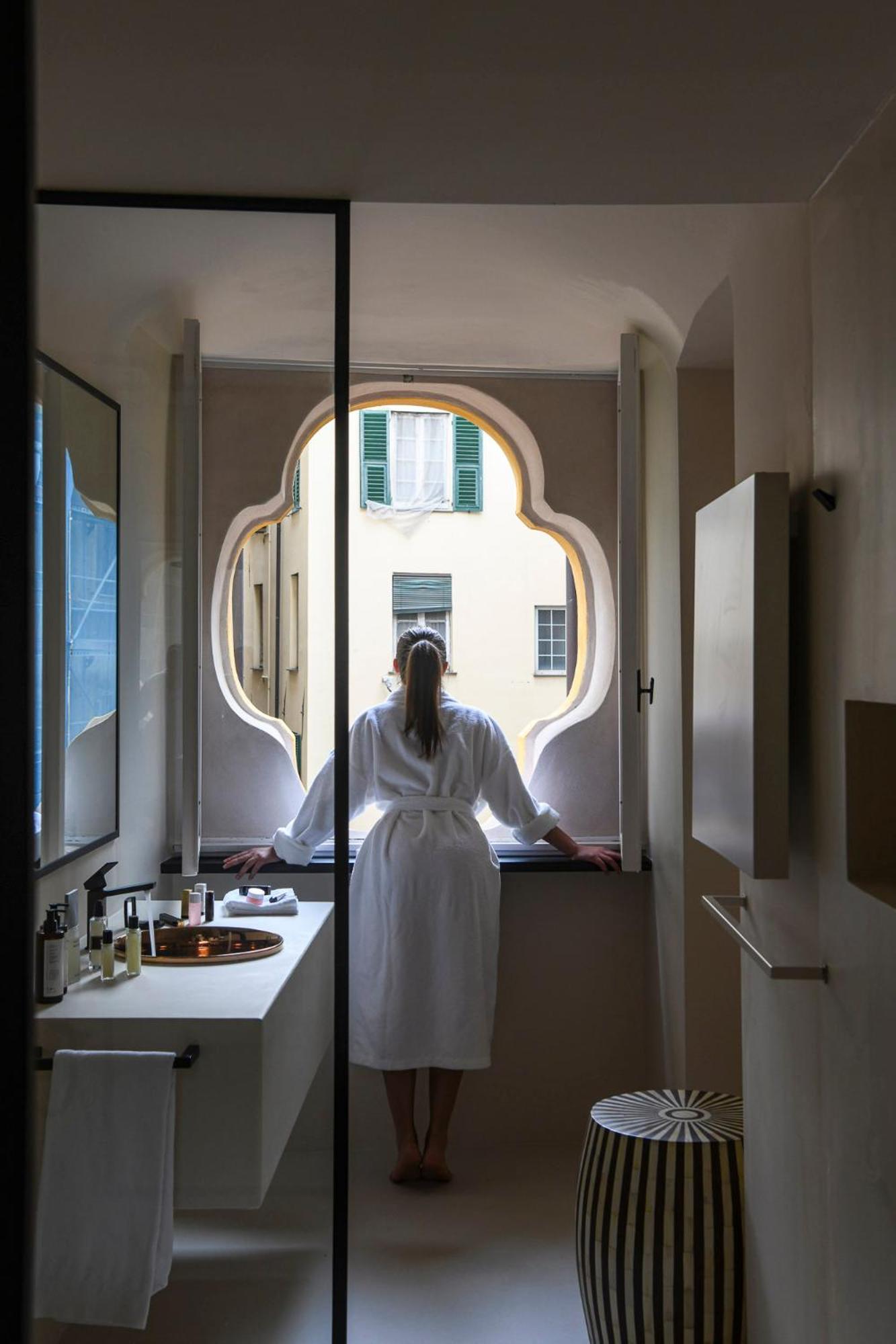 Deluxe Double or Twin Room photo 3