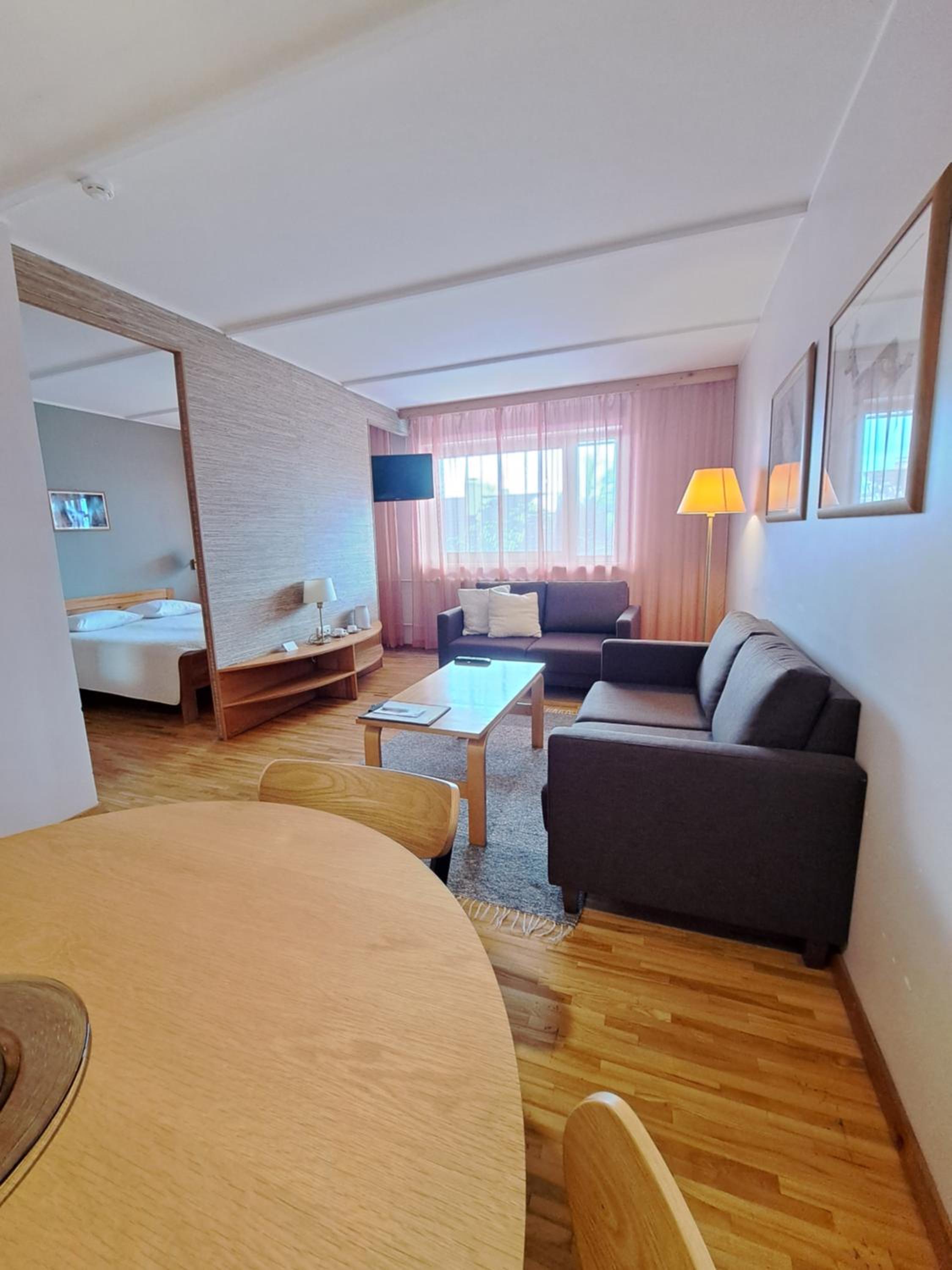 Family Room (2 Adults + 2 Children) photo 1