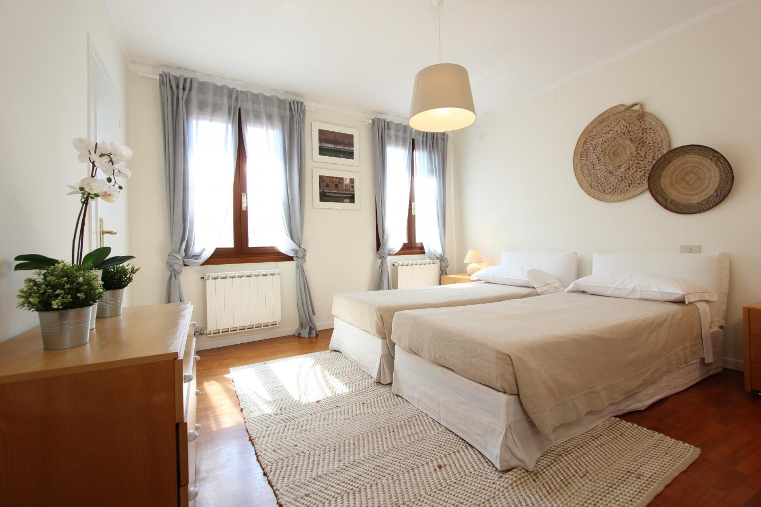 Lara - Three-Bedroom Apartment with Terrace photo 1