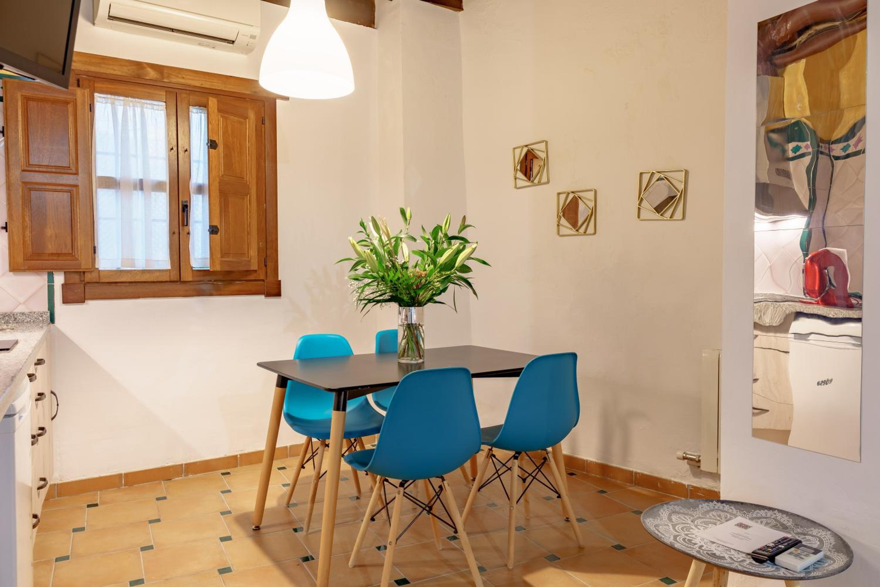 Family Studio - Photo 4
