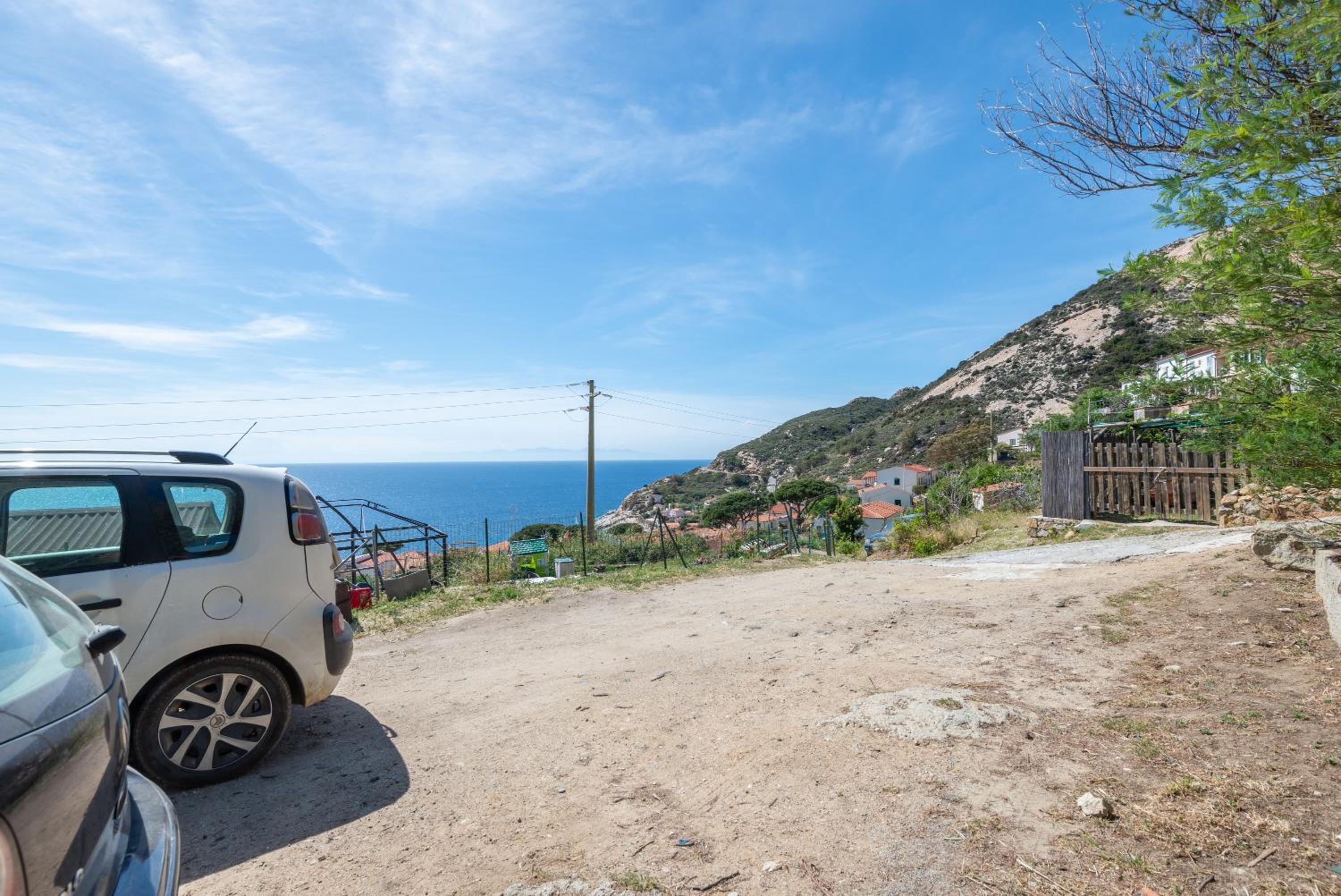 Two-Bedroom Deluxe Apartment with Ocean View photo 3