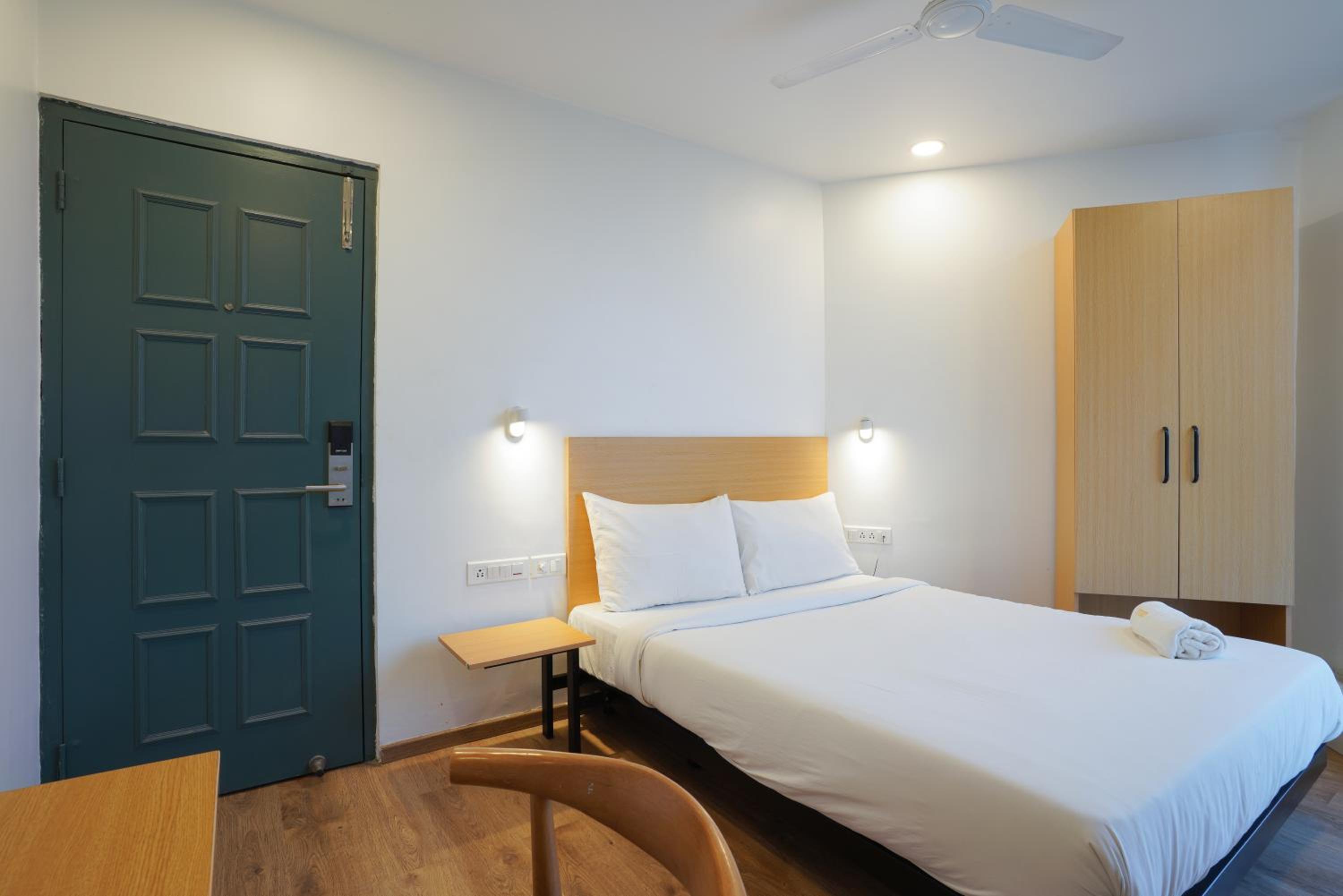 Deluxe Room - Photo 6