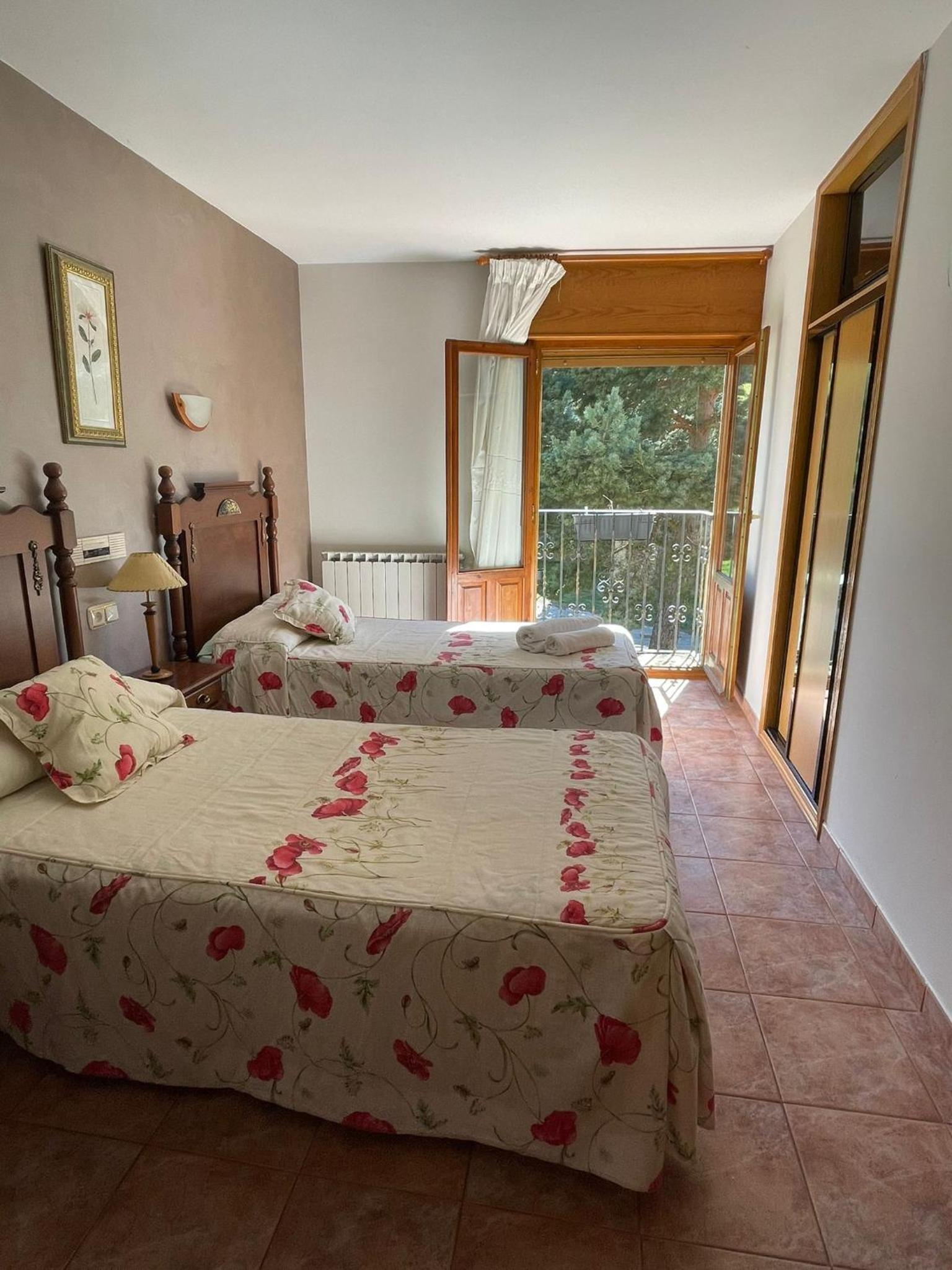 Habitación Doble o con Dos Camas