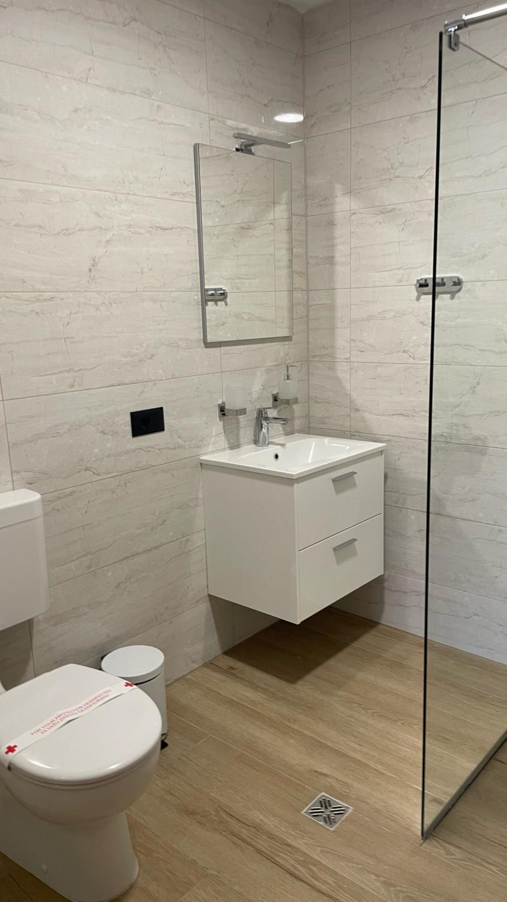 Budget Double or Twin Room photo 3