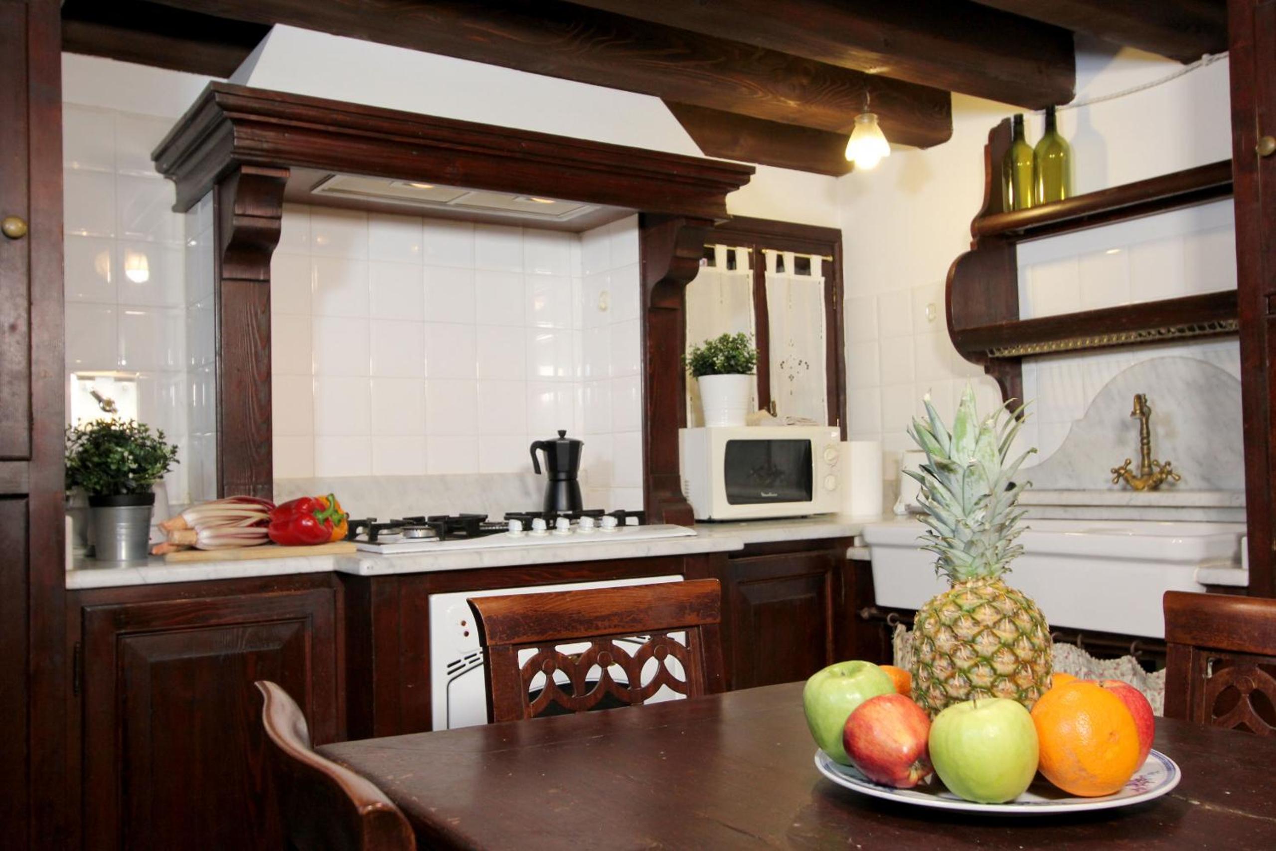 Marin Two-Bedroom Apartment with Canal View photo 2