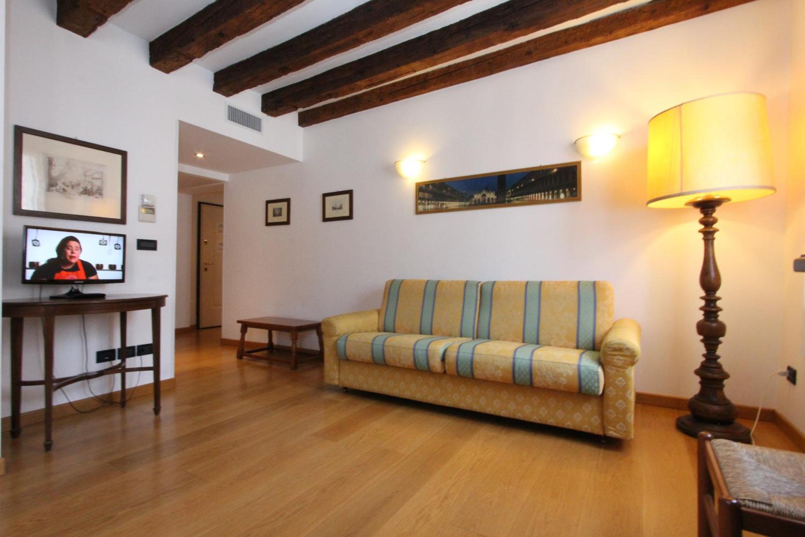 Two-Bedroom Apartment photo 2